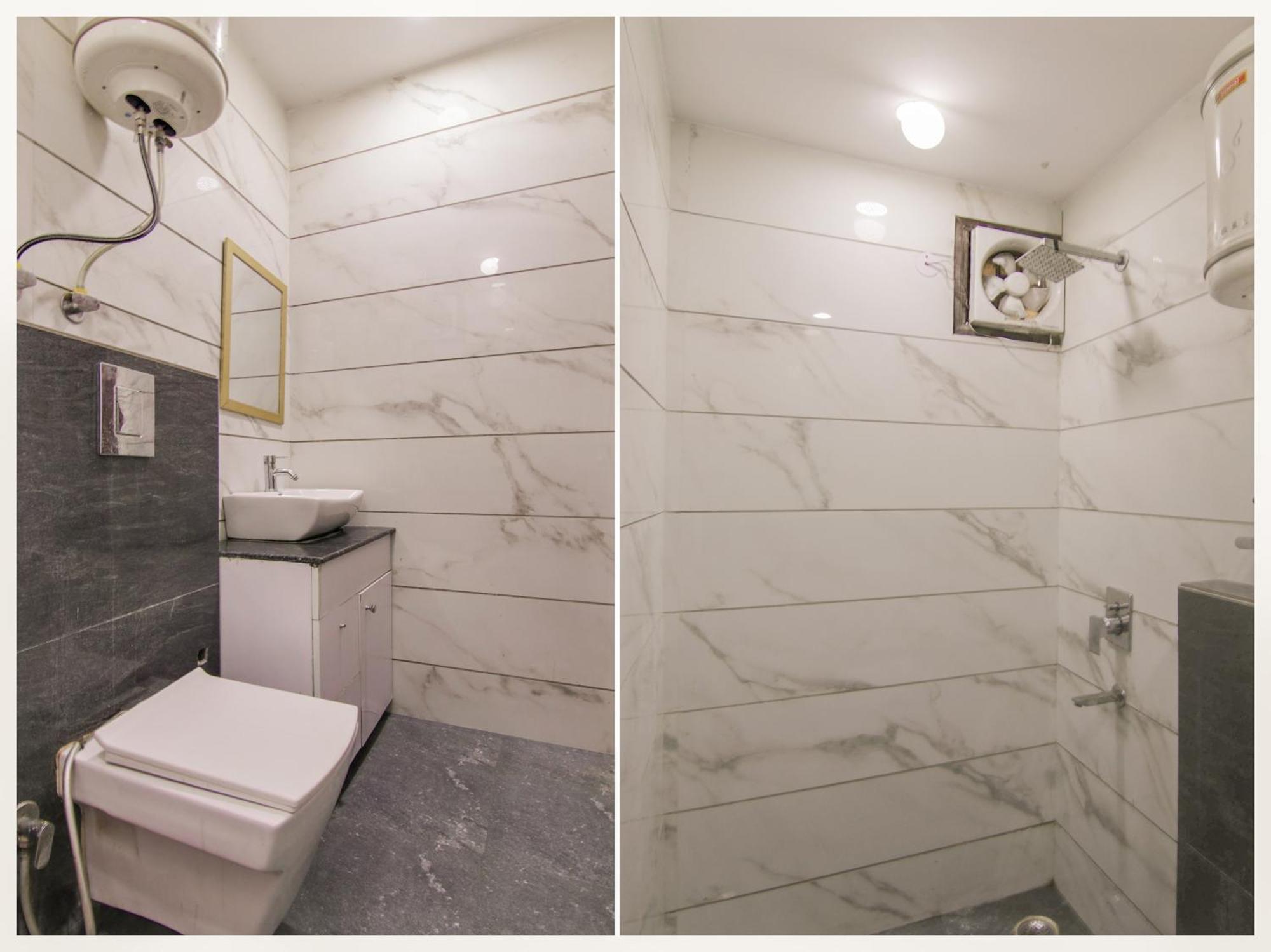 Oyo West India Hotel New Delhi