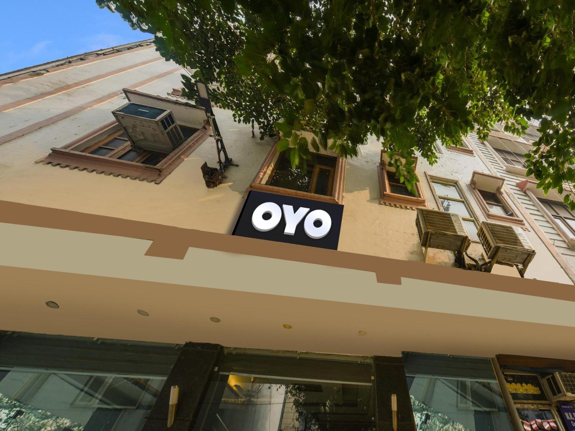 Oyo West India Hotel 3*