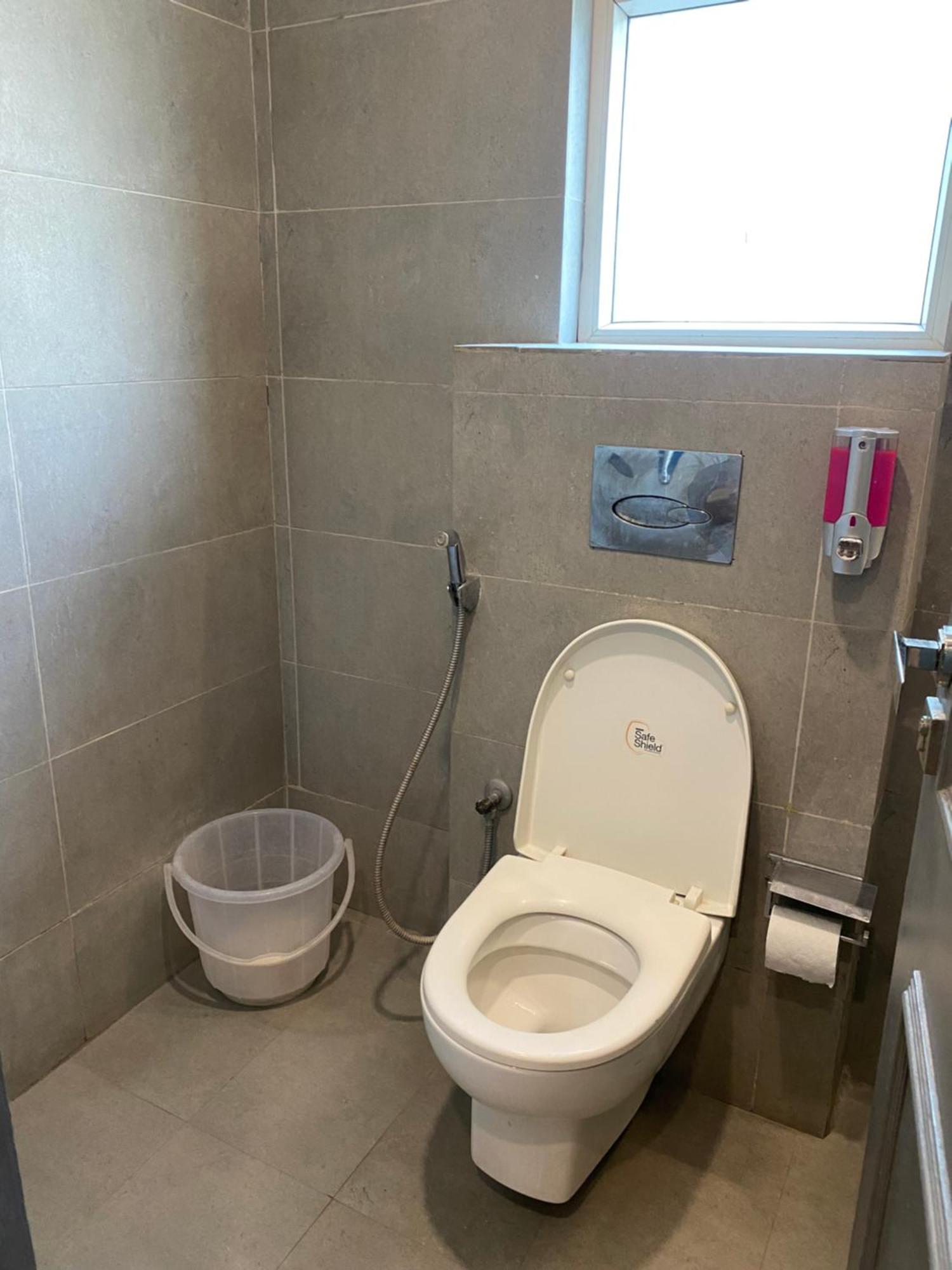 Qotel Ip Residency East Delhi Preet Vihar Hotel 3*