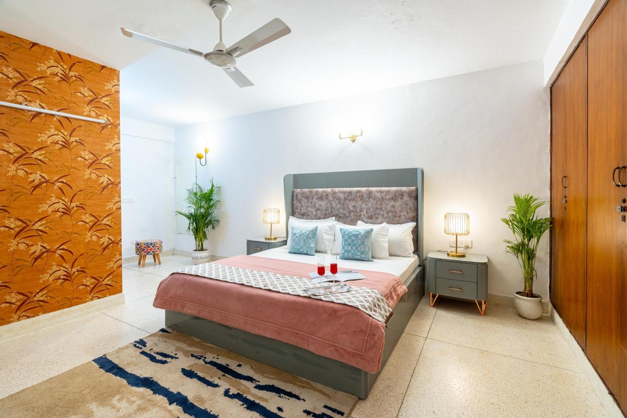 Homlee-excellency 4bhk In South Delhi * New Delhi
