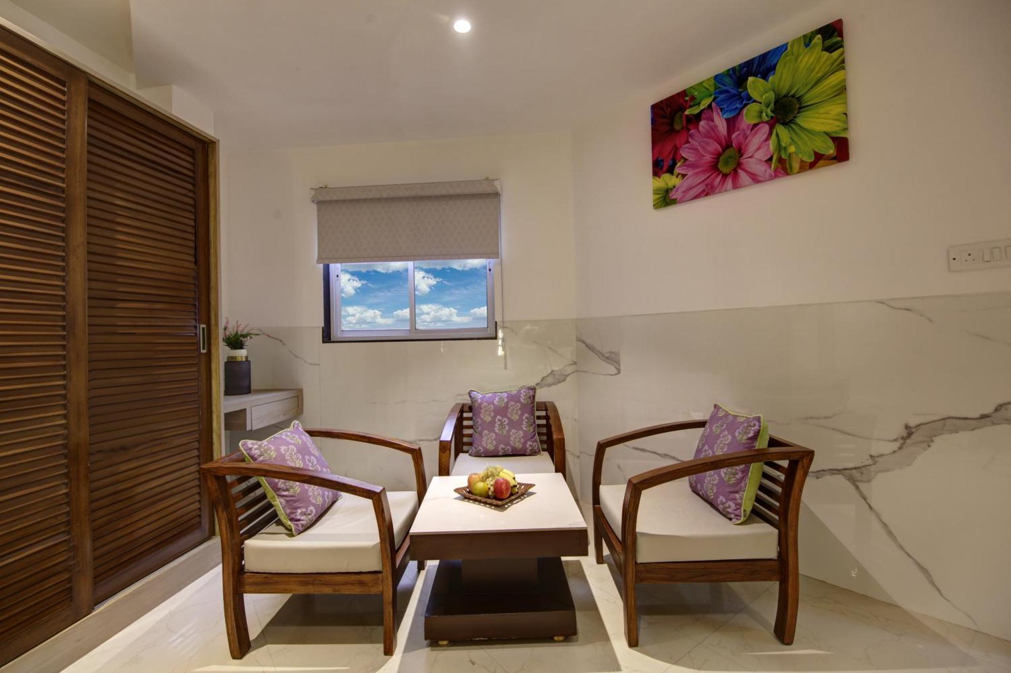 Hotel Delhi 37 Near - Delhi Airport New Delhi