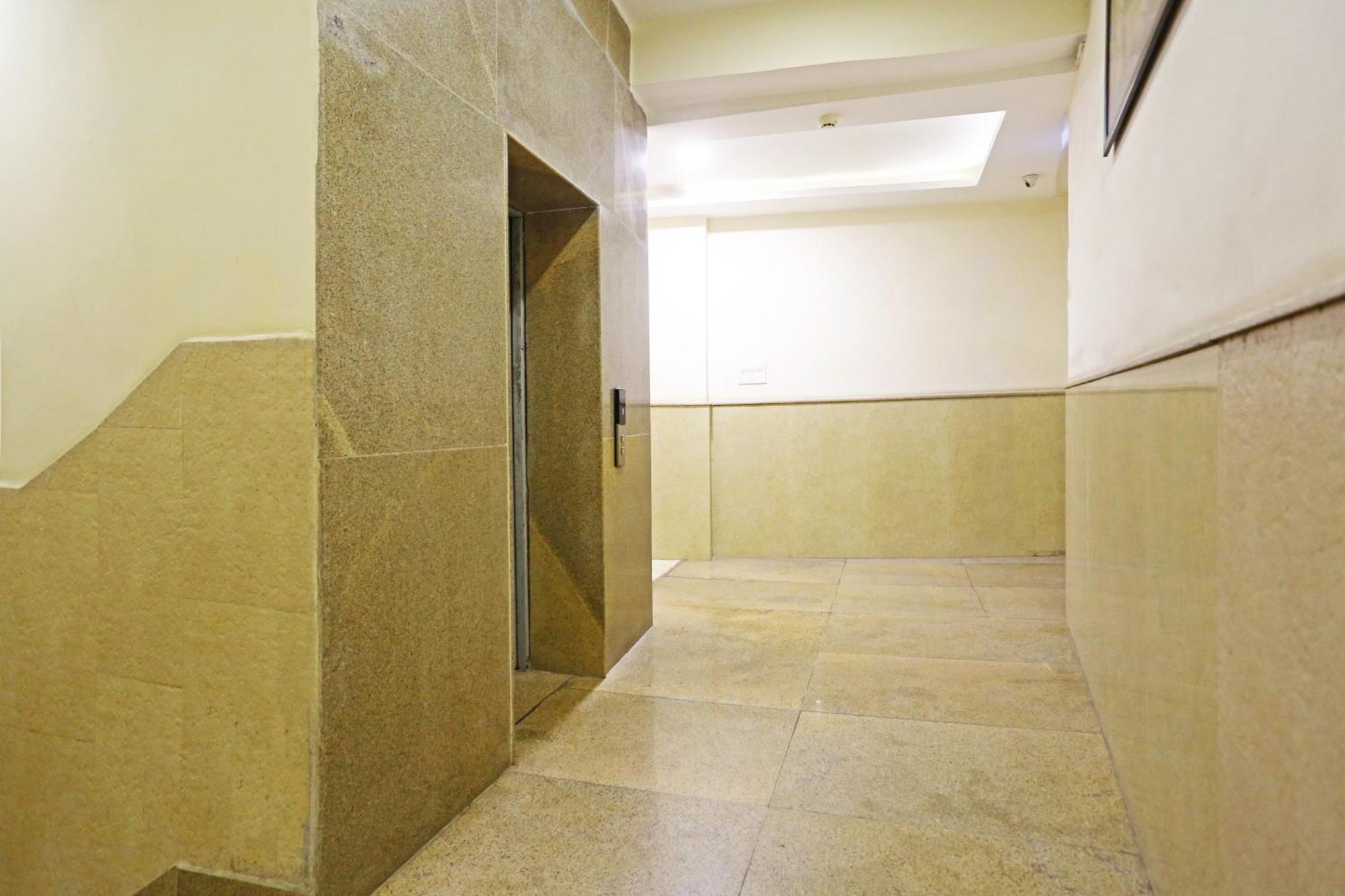 Hotel De Kiara Near Delhi Airport