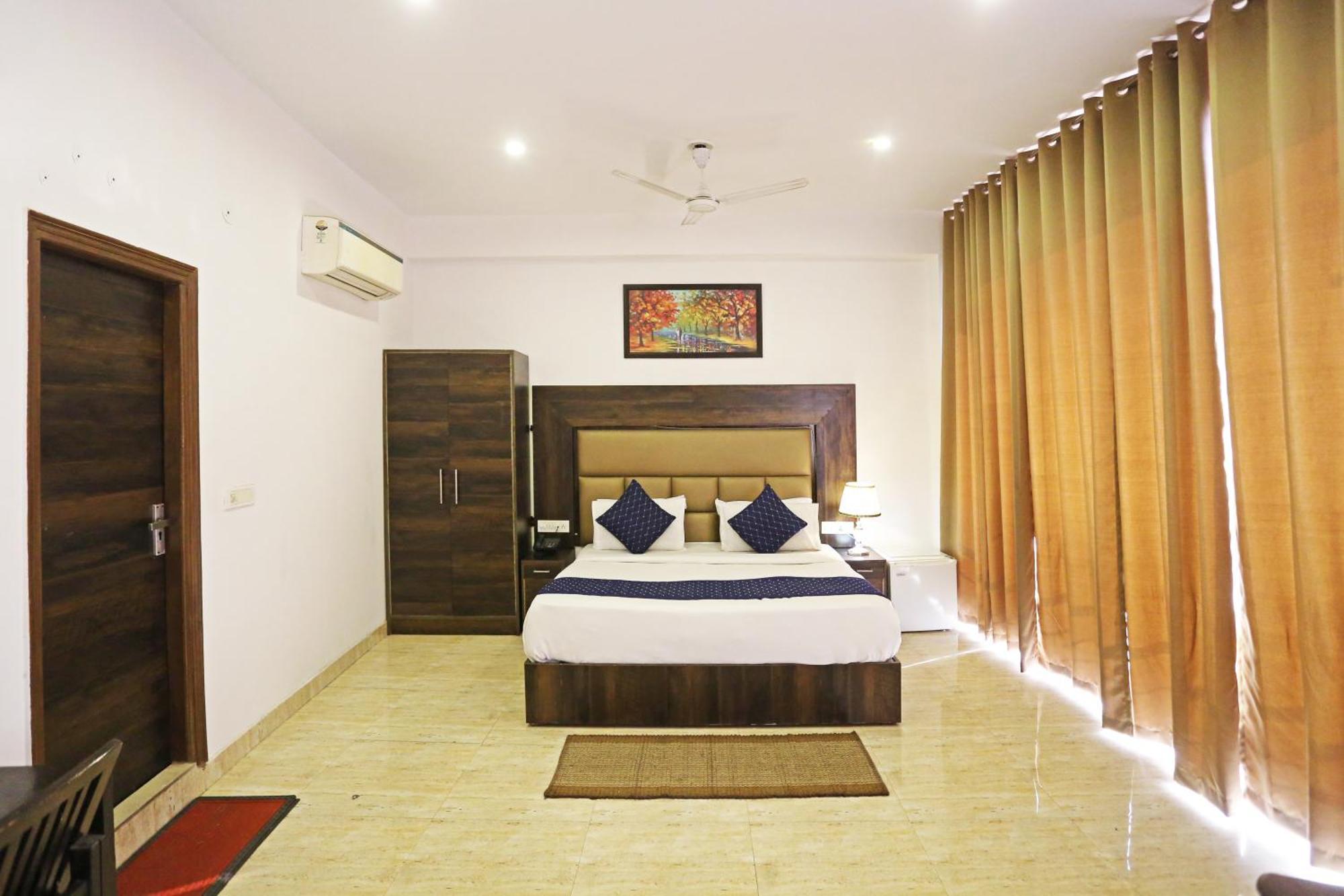 De Kiara Near Delhi Airport Hotel