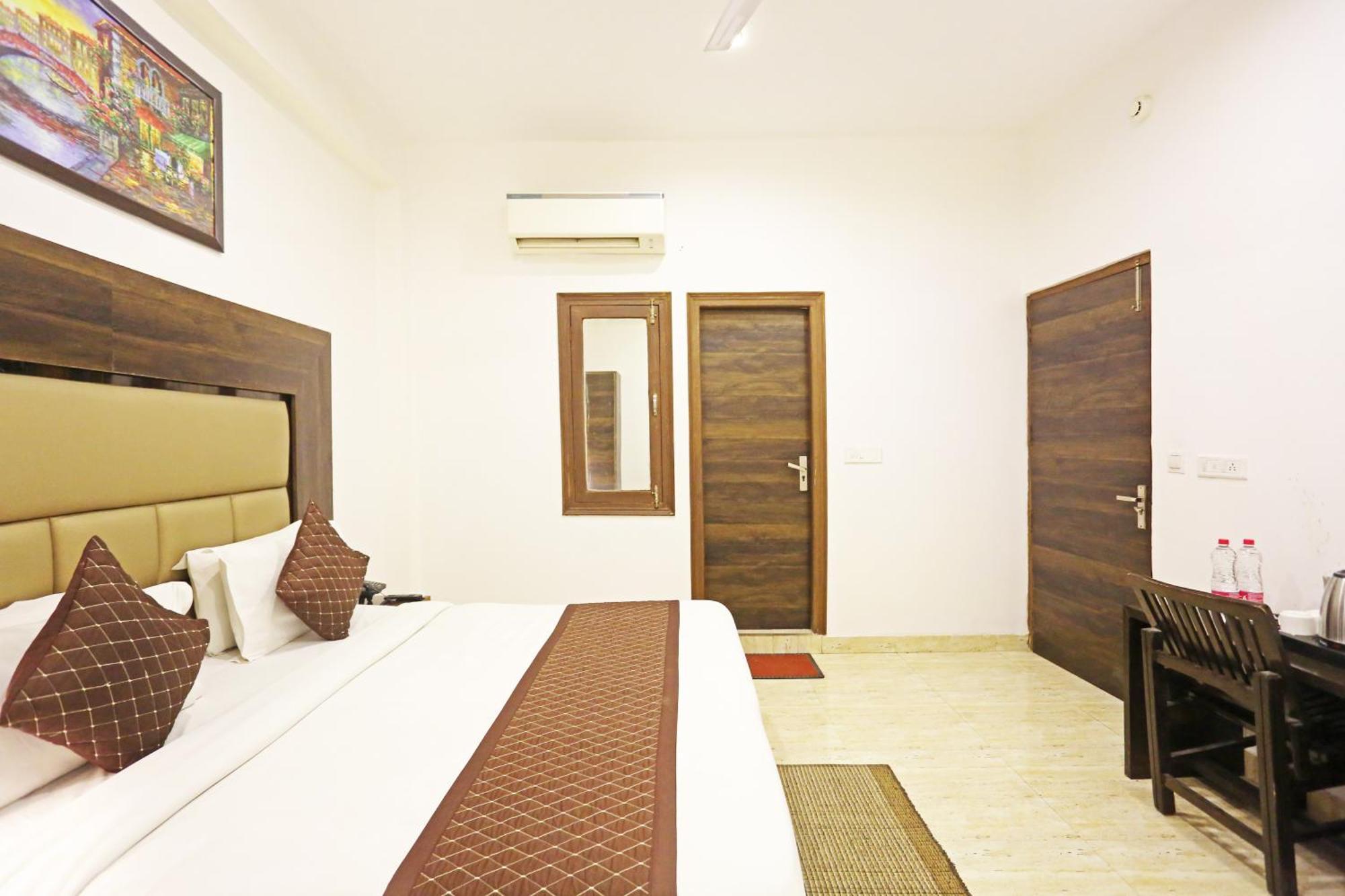 Hotel De Kiara Near Delhi Airport