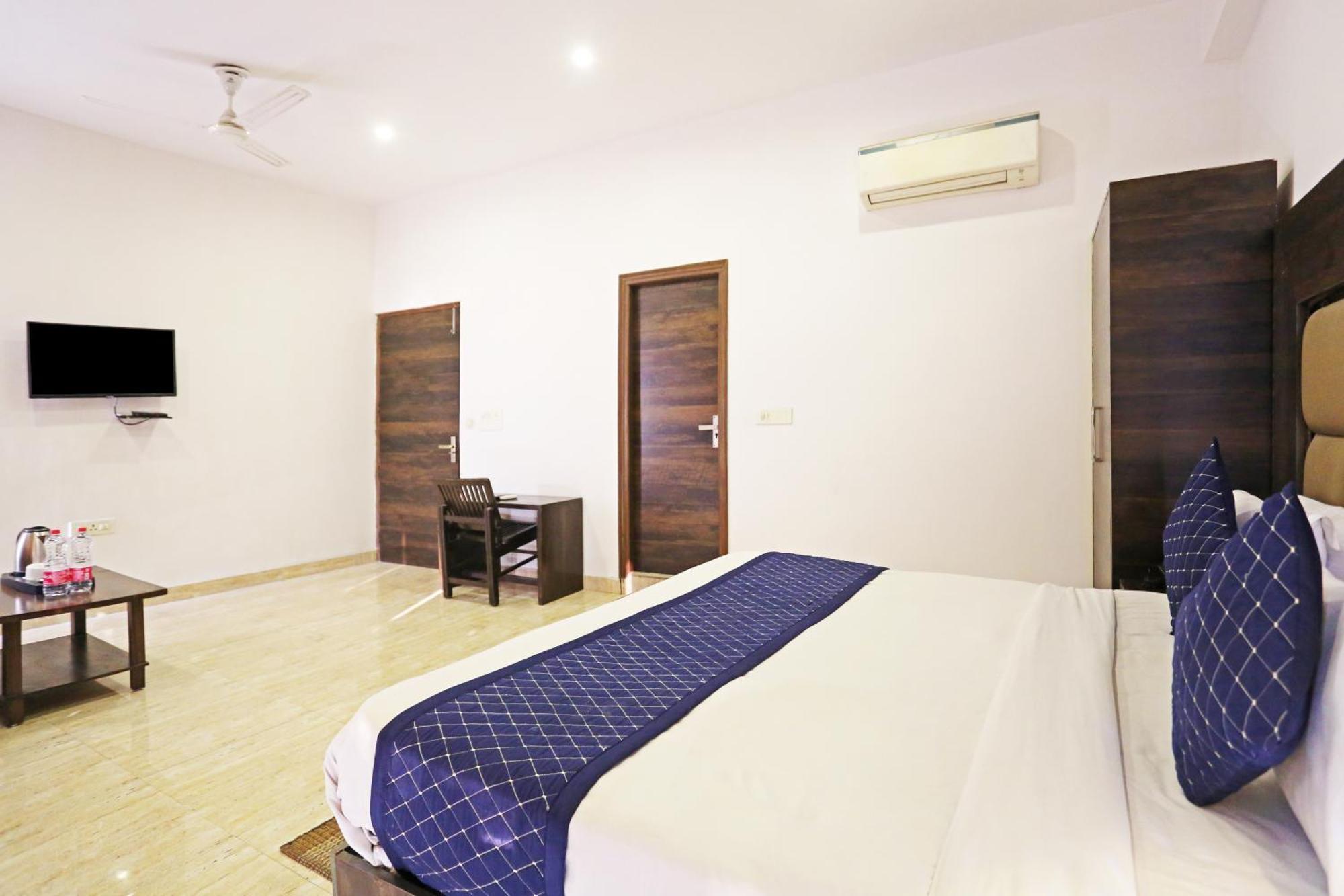Hotel De Kiara Near Delhi Airport
