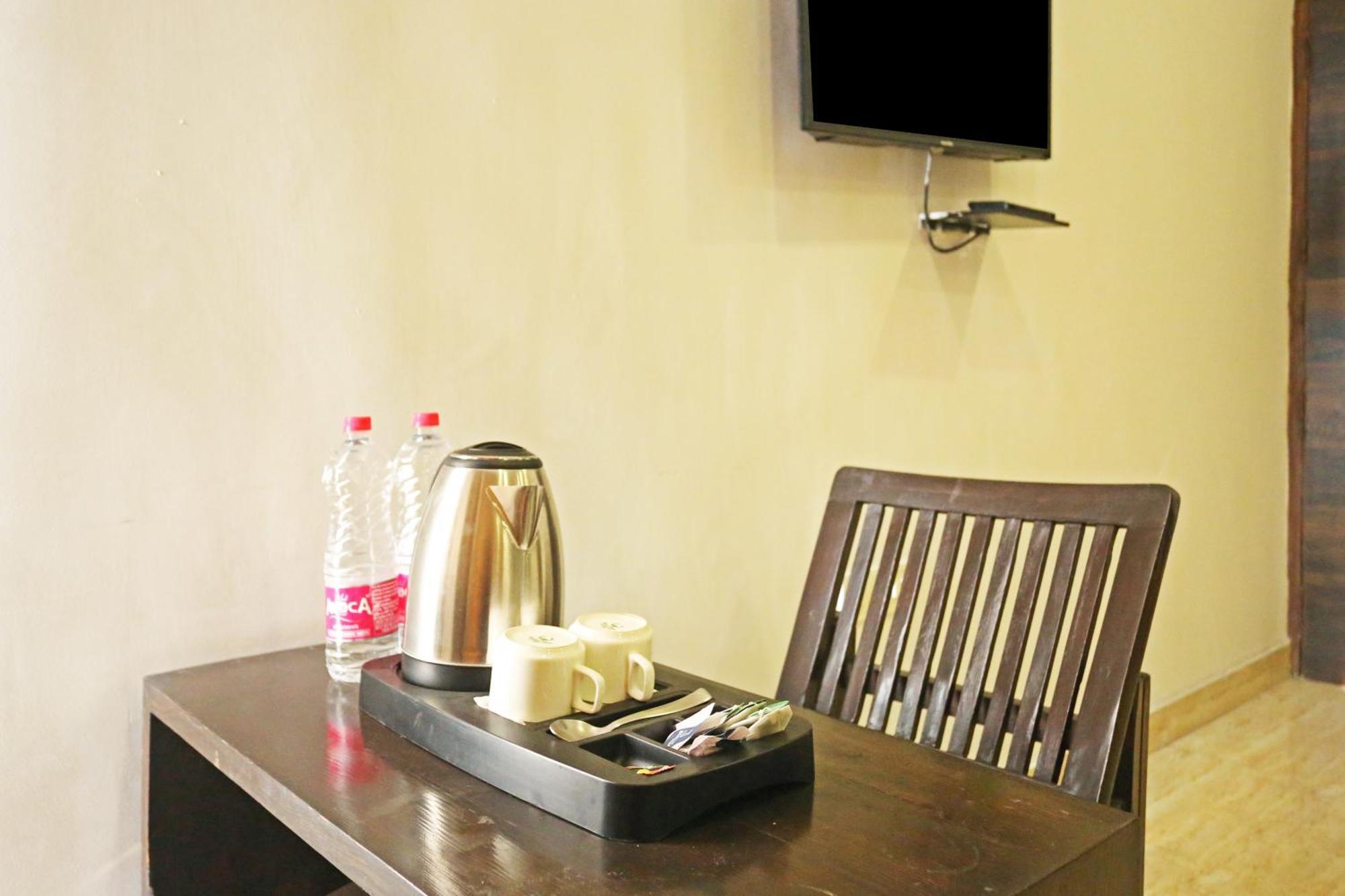 De Kiara Near Delhi Airport Hotel