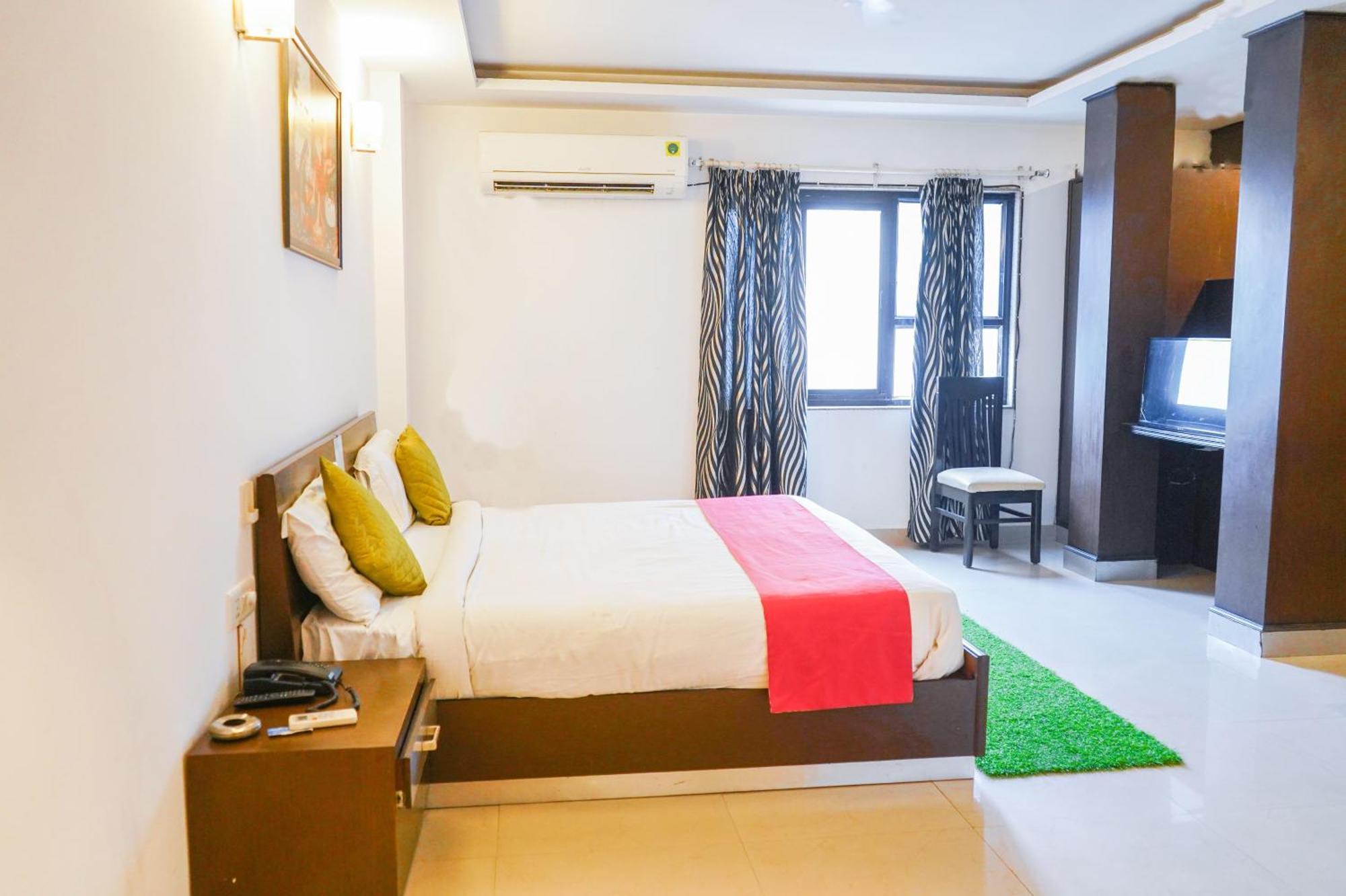 Purple 24 Seven -malviya Nagar 3* New Delhi