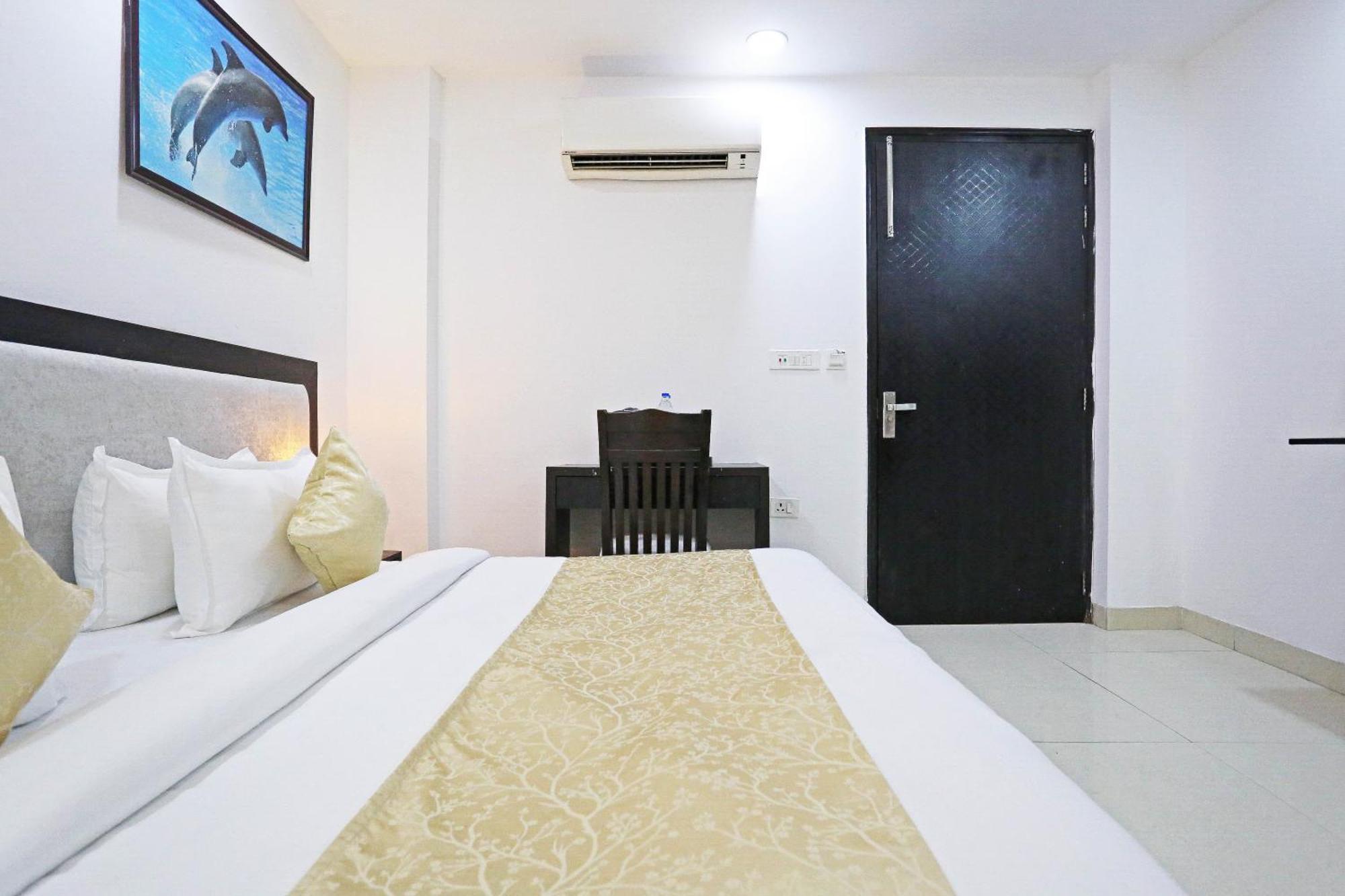 Airport Swan Near Delhi Airport 4* New Delhi