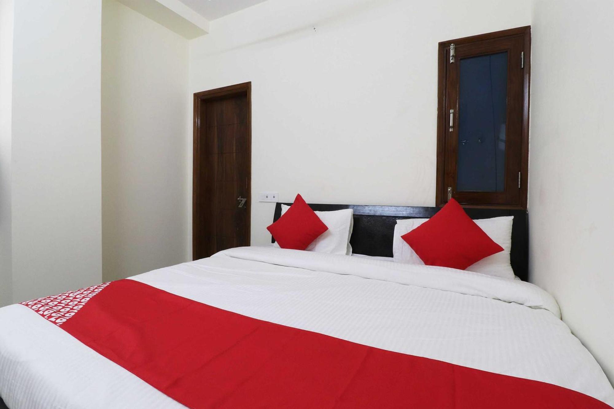 O Royal King Deluxe Hotel 3*