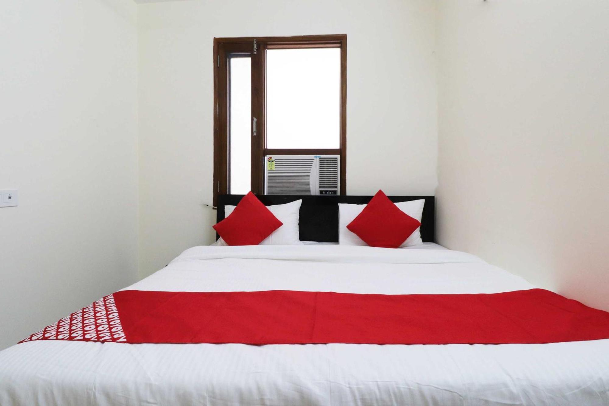 Hotel O Royal King Deluxe 3*
