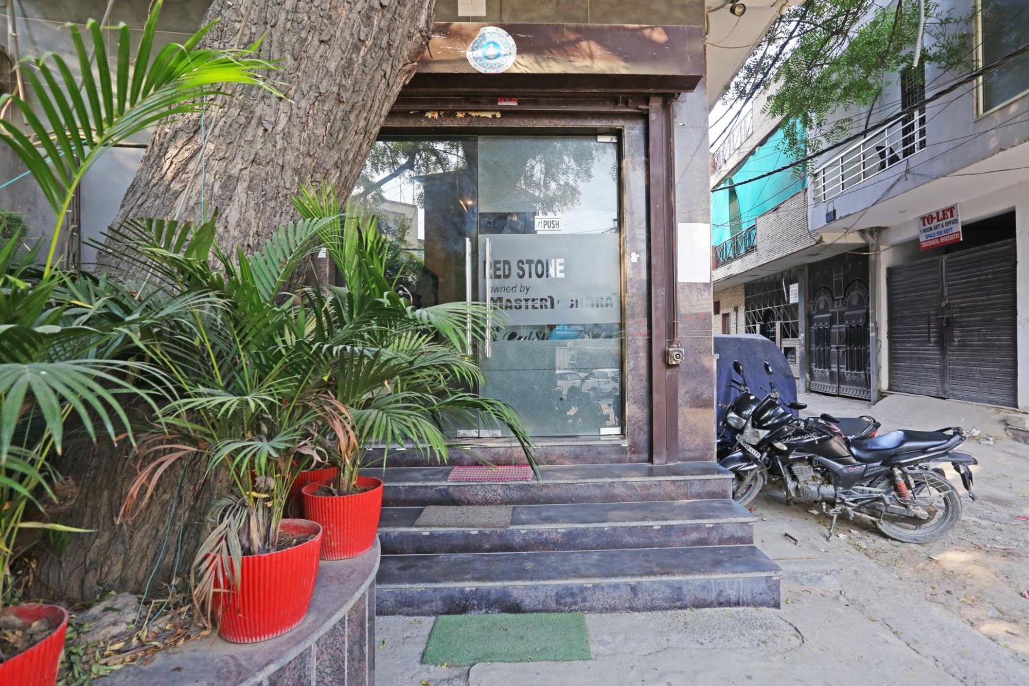 Ssd Plaza Hotel New Delhi