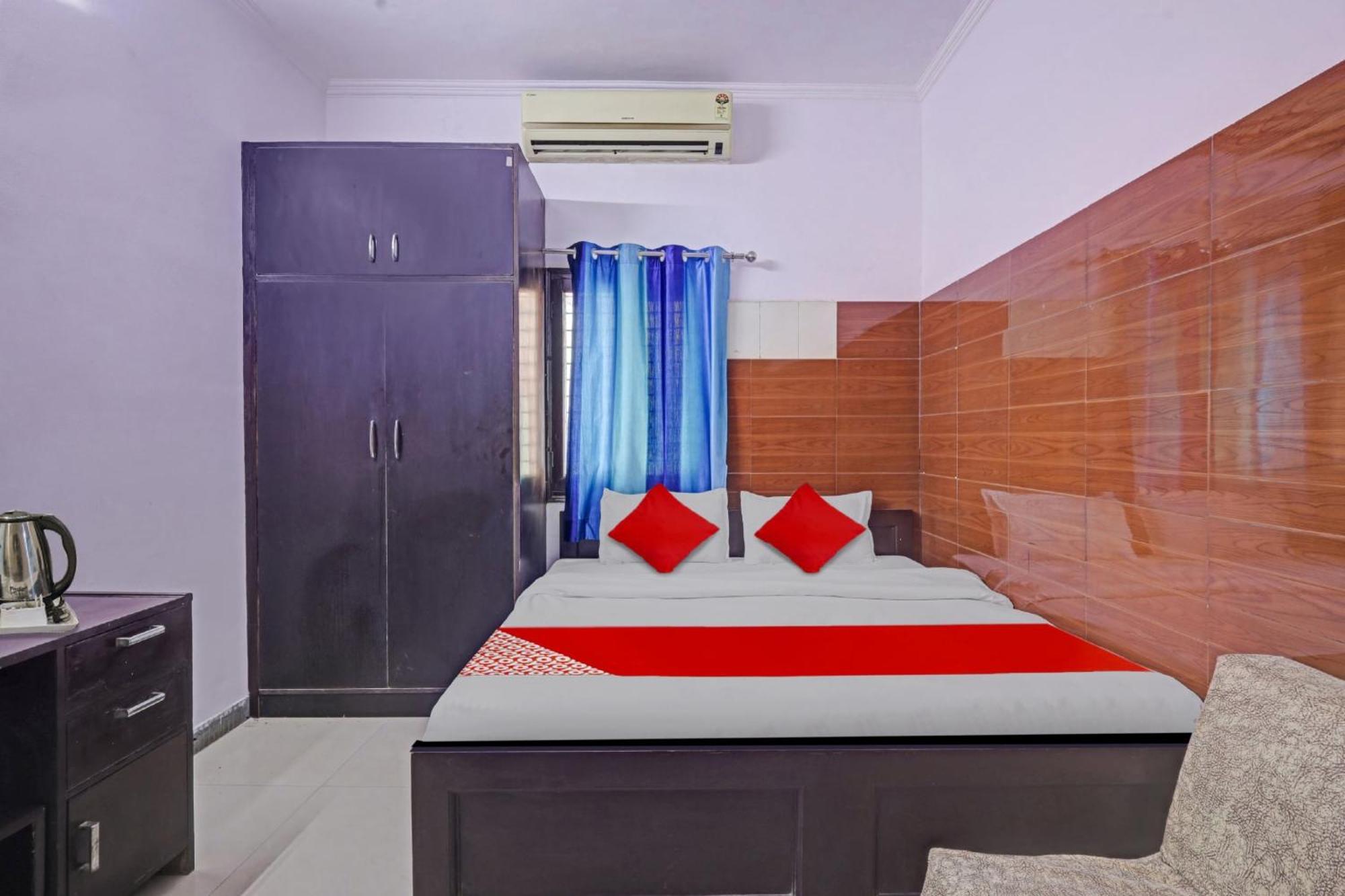 Flagship Horizon 10 Residency Hotel