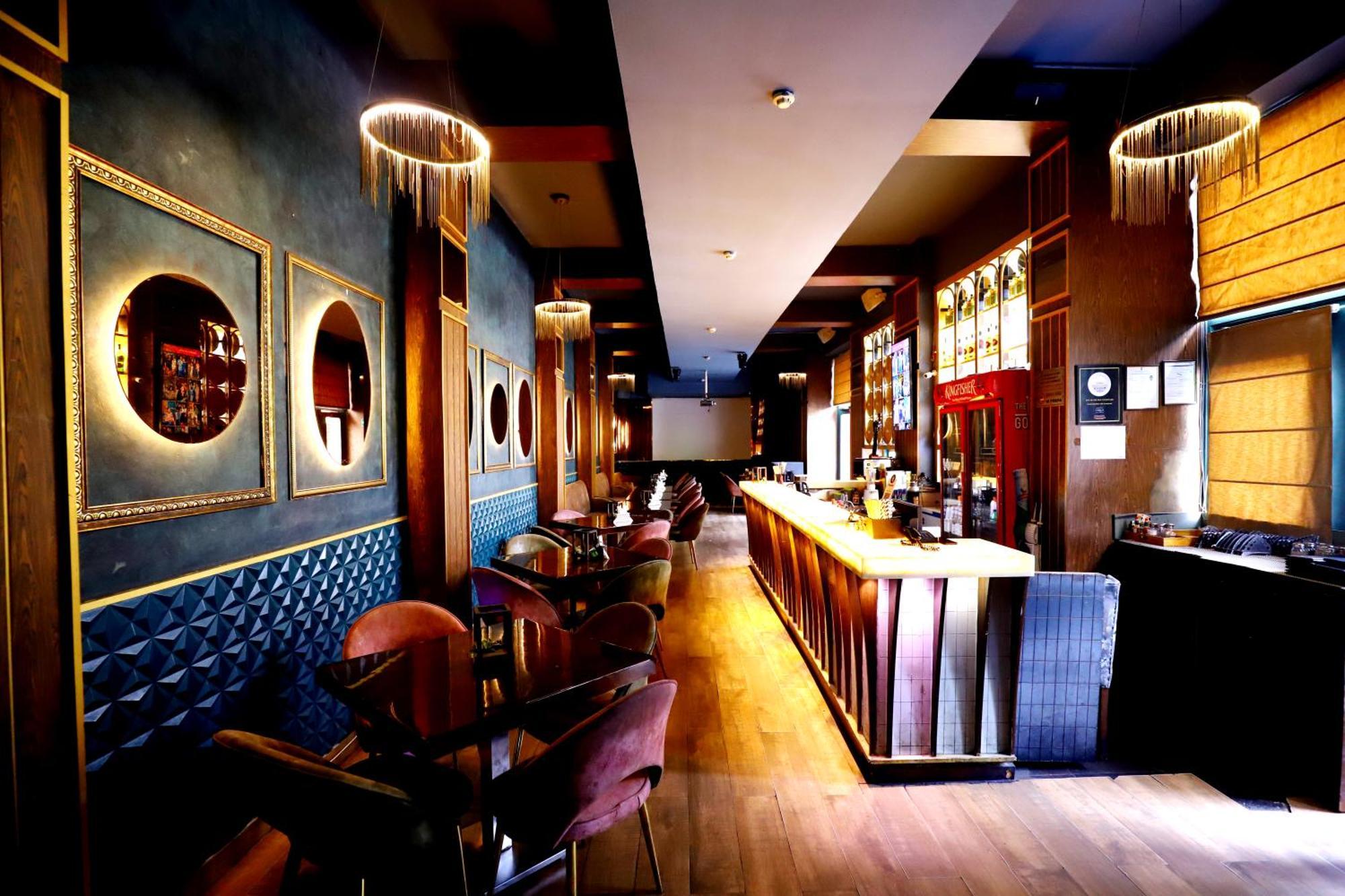 The Corus Hotel New Delhi