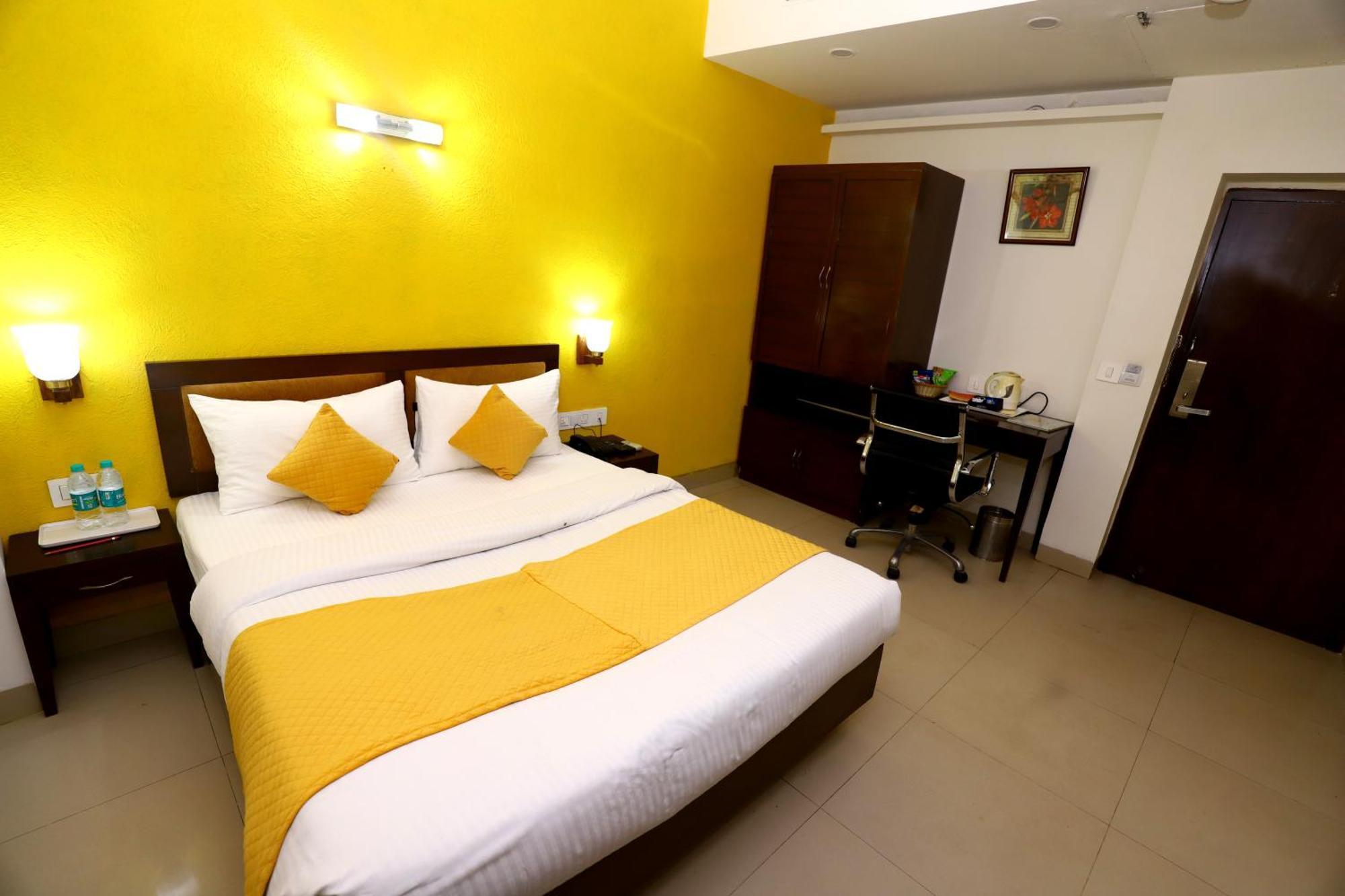The Corus Hotel New Delhi
