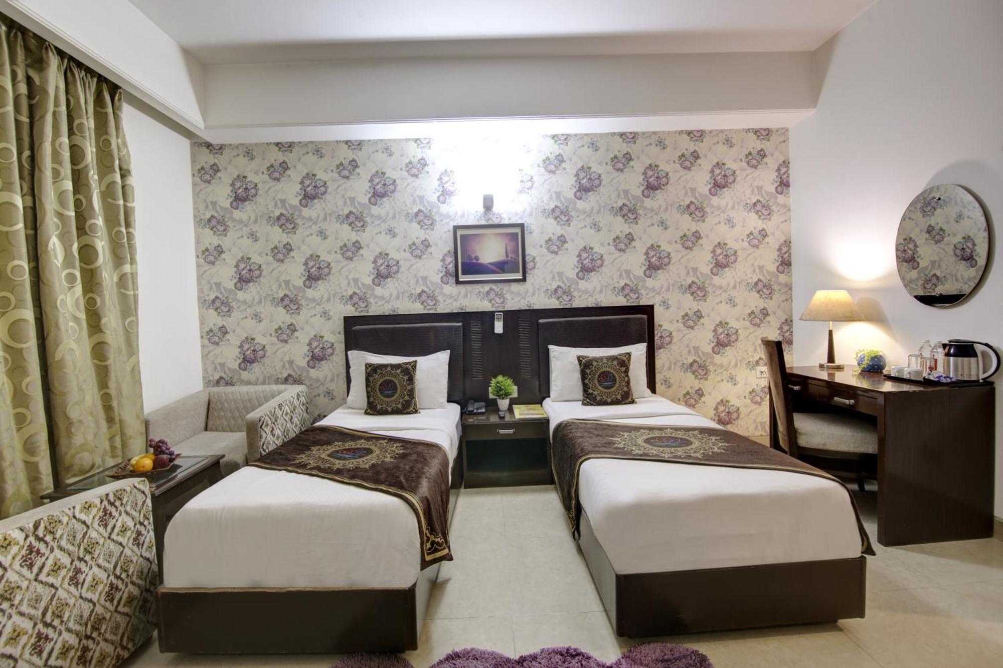 Venus Plaza New Delhi