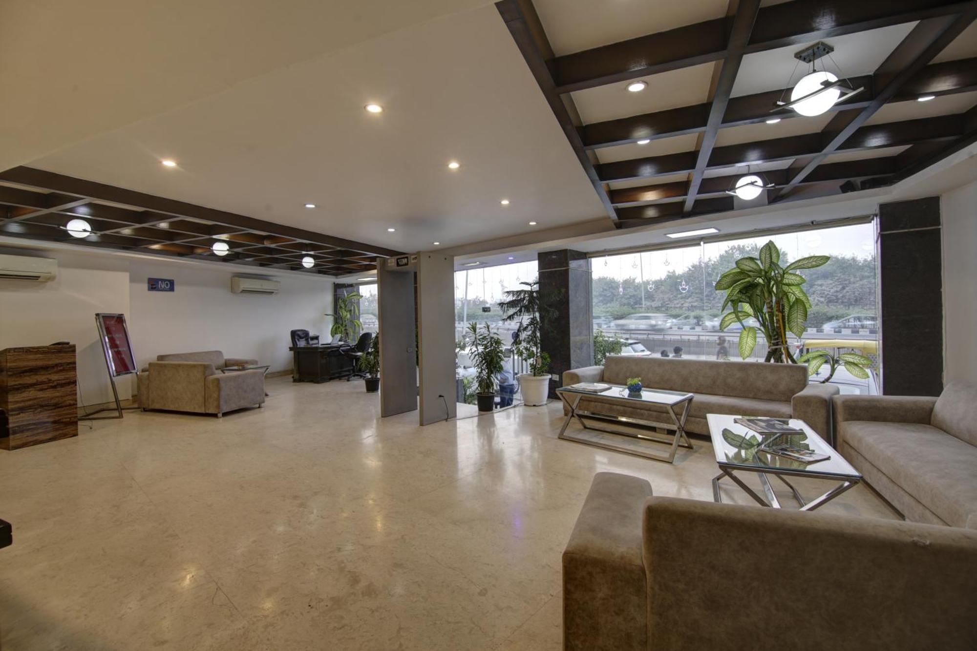 Venus Plaza Hotel 4*