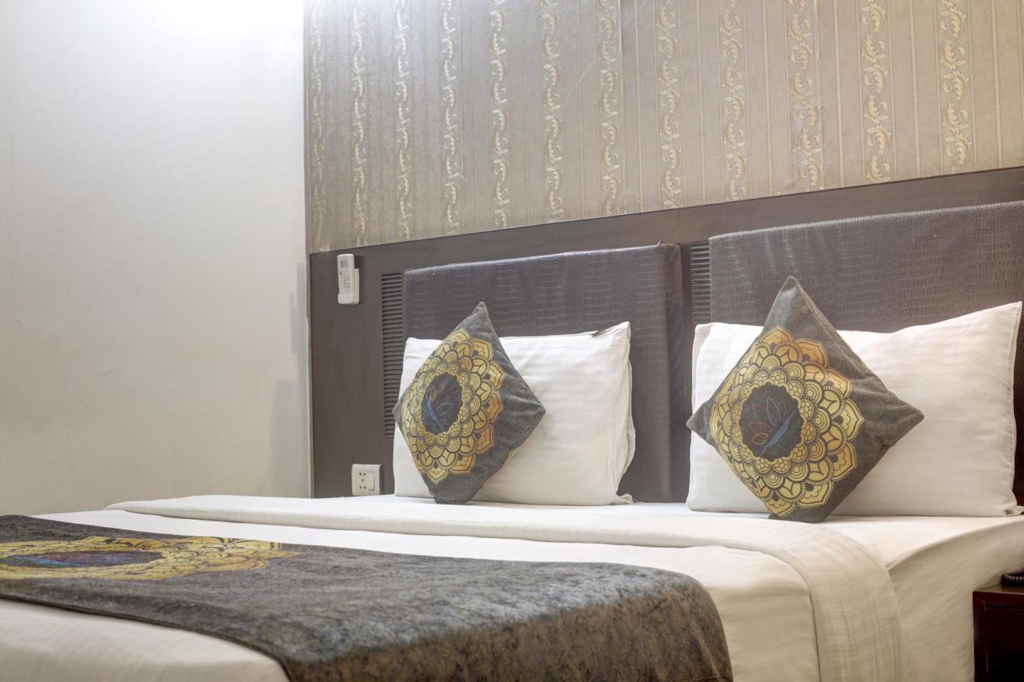 Venus Plaza Hotel 4*