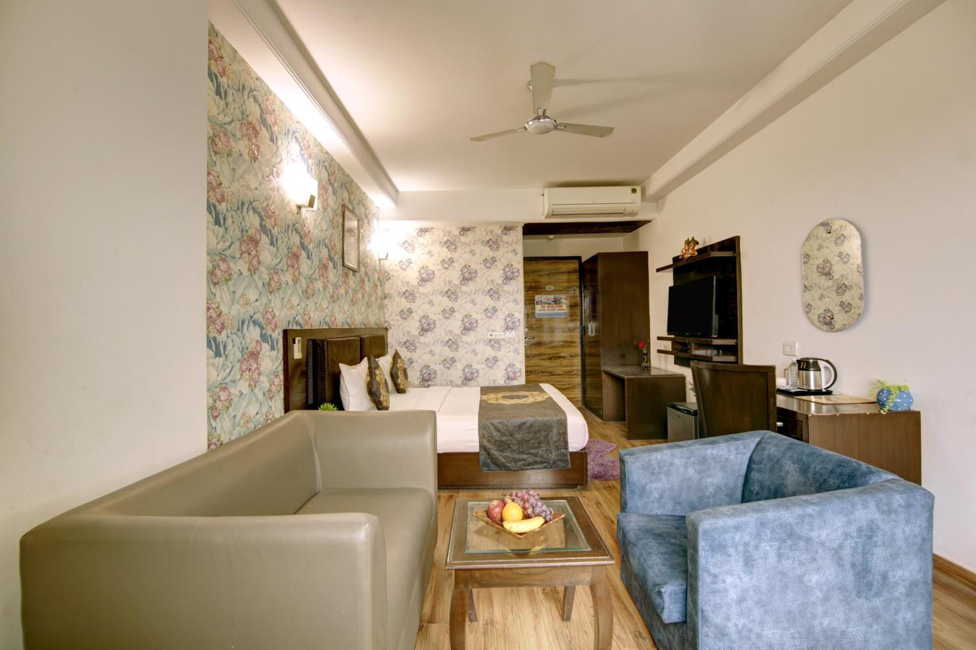 Venus Plaza 4*