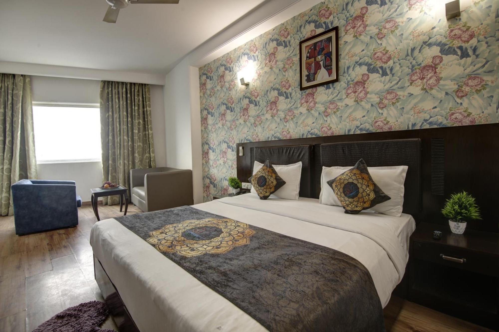 Venus Plaza 4* New Delhi