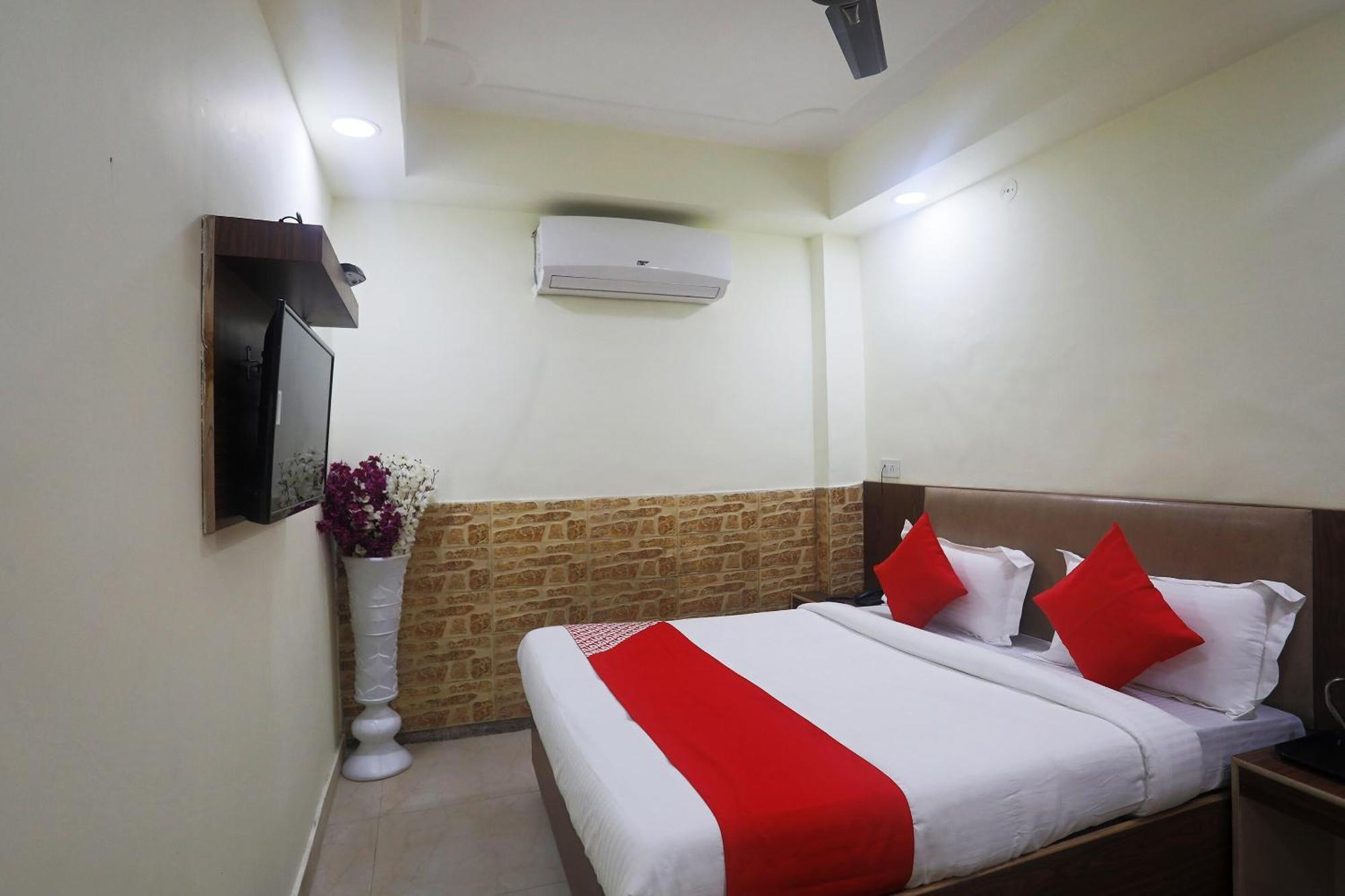 Oyo Mannat 3* Delhi (National Capital Territory of India)