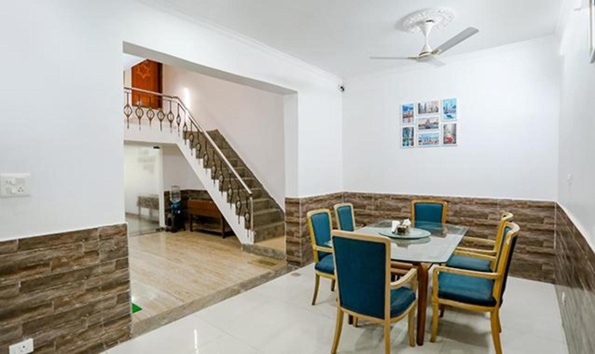 Fabexpress Premium Near Yashobhoomi 3*