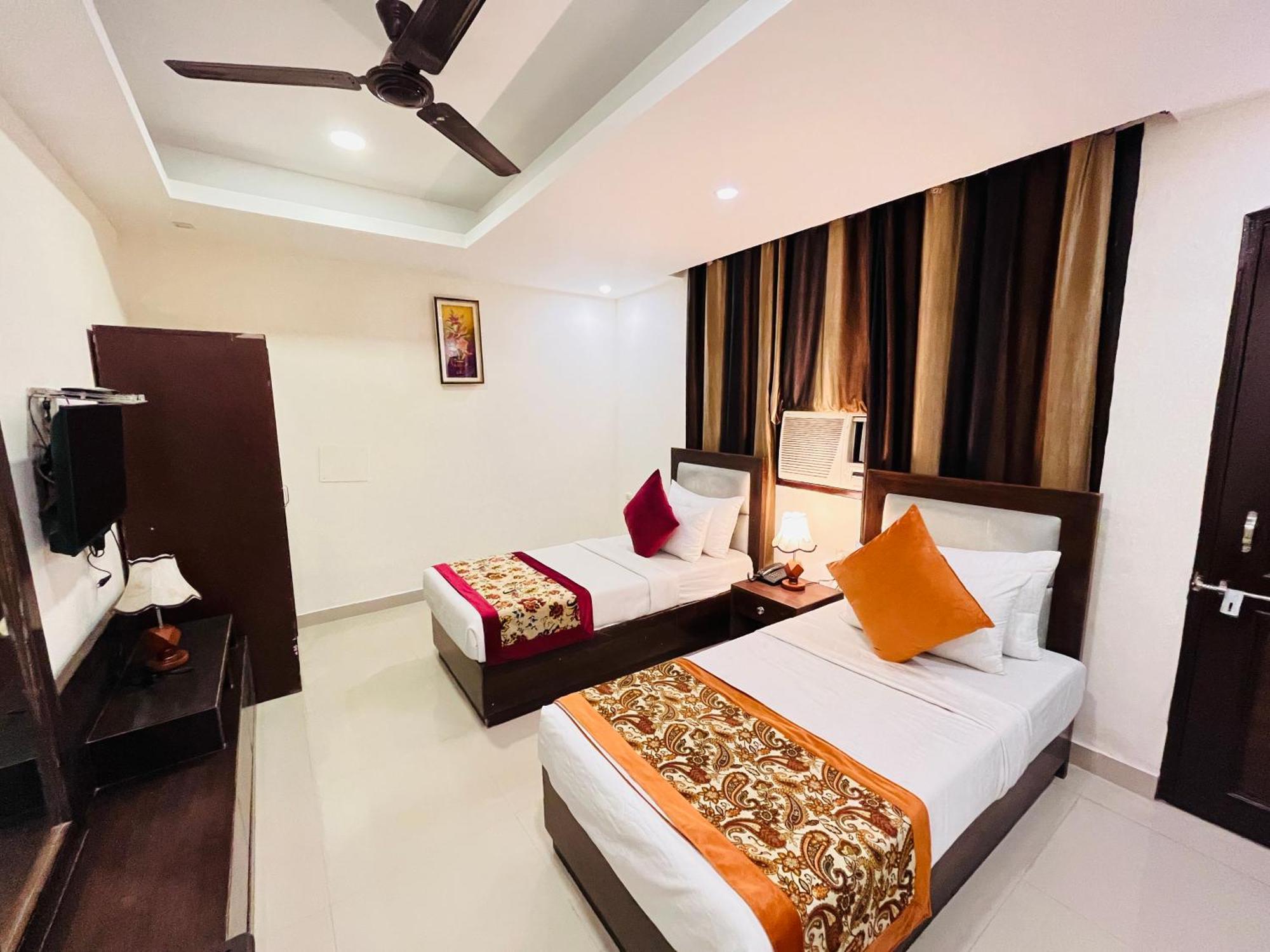 Airport Nysha Palace Hotel Nova Deli