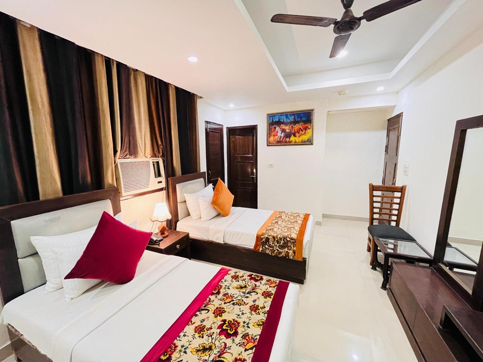 Airport Nysha Palace Hotel Nova Deli