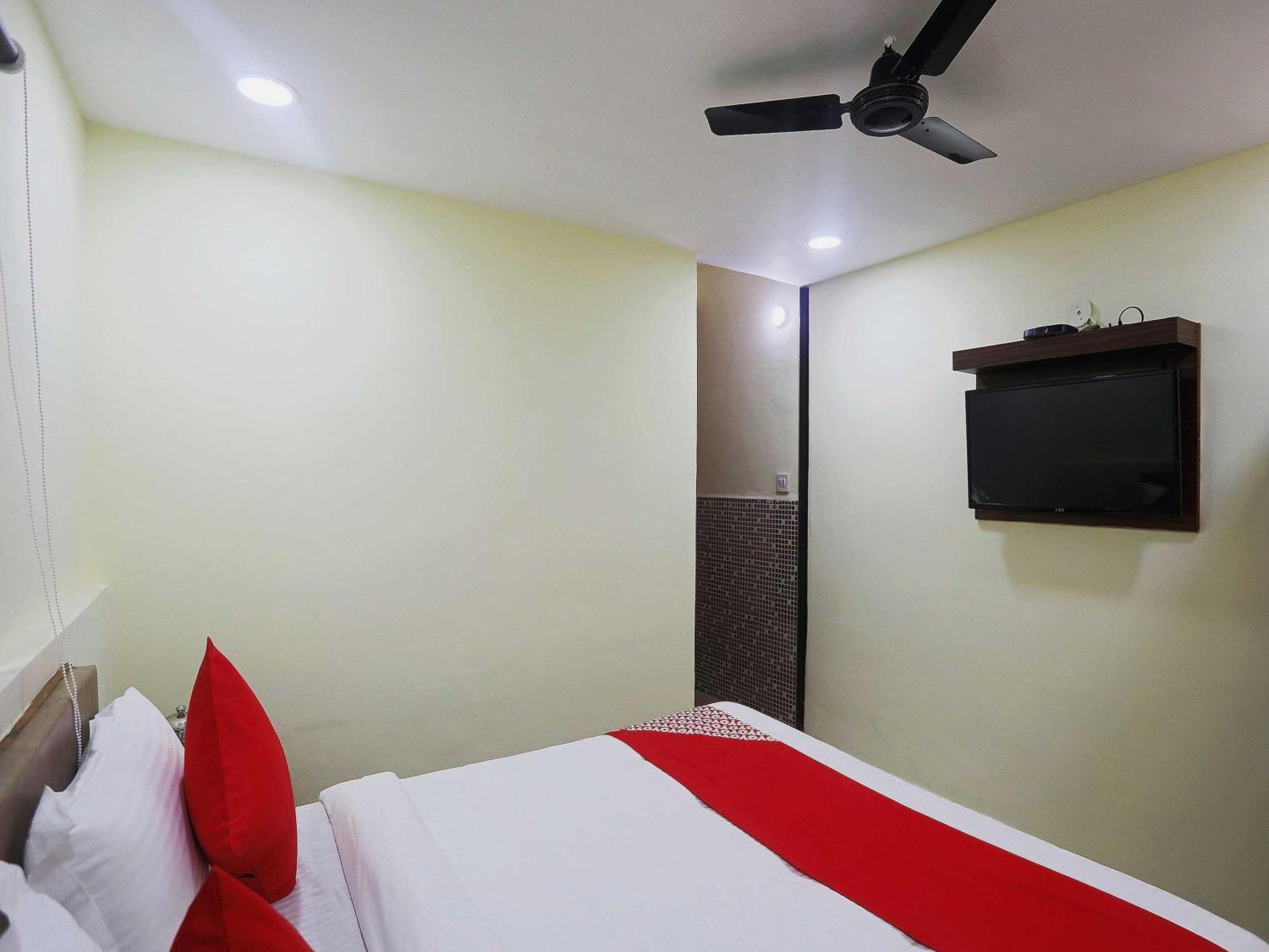 Oyo Mannat