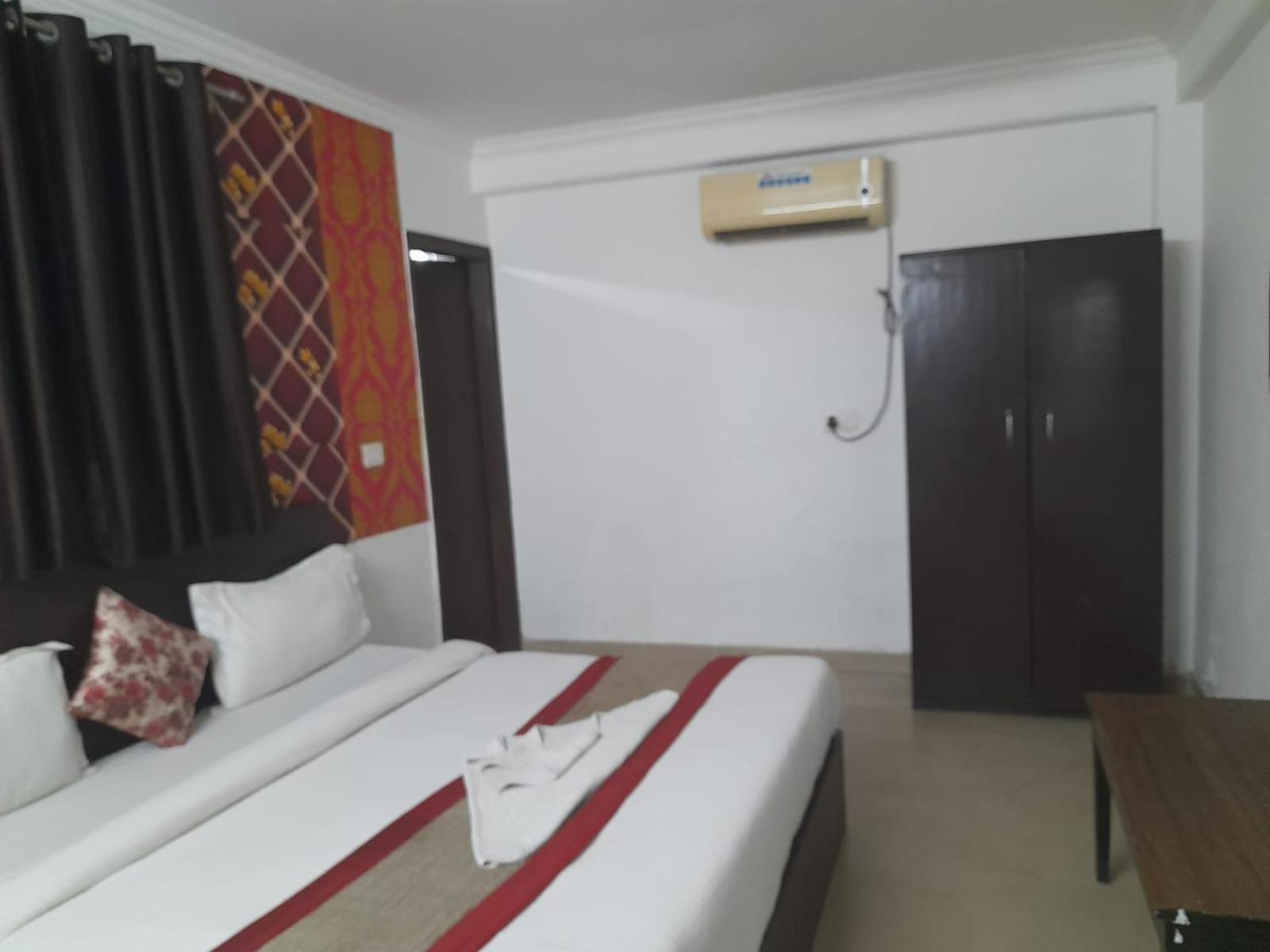 Hotel Airport Aditya New Delhi