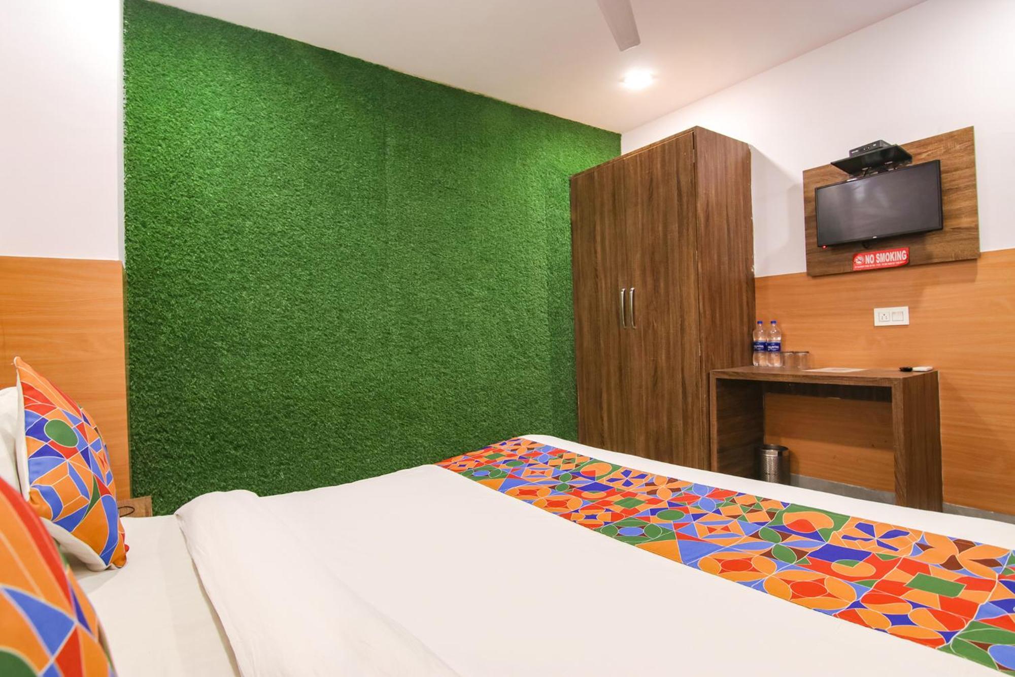 Fabhotel Ssensse Hotel