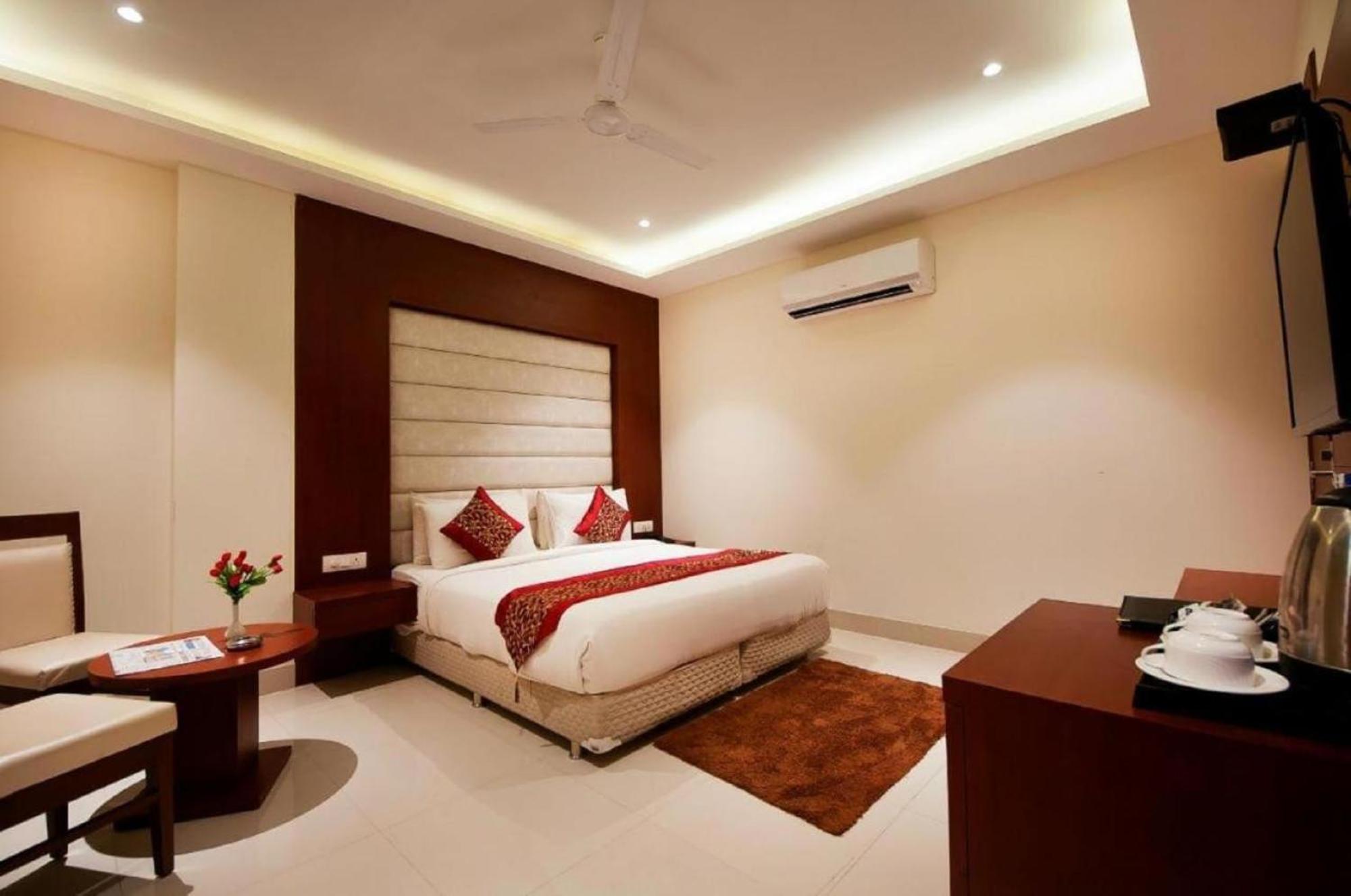 Z Suites Hotel, Mahipalpur-delhi Igi Airport New Delhi