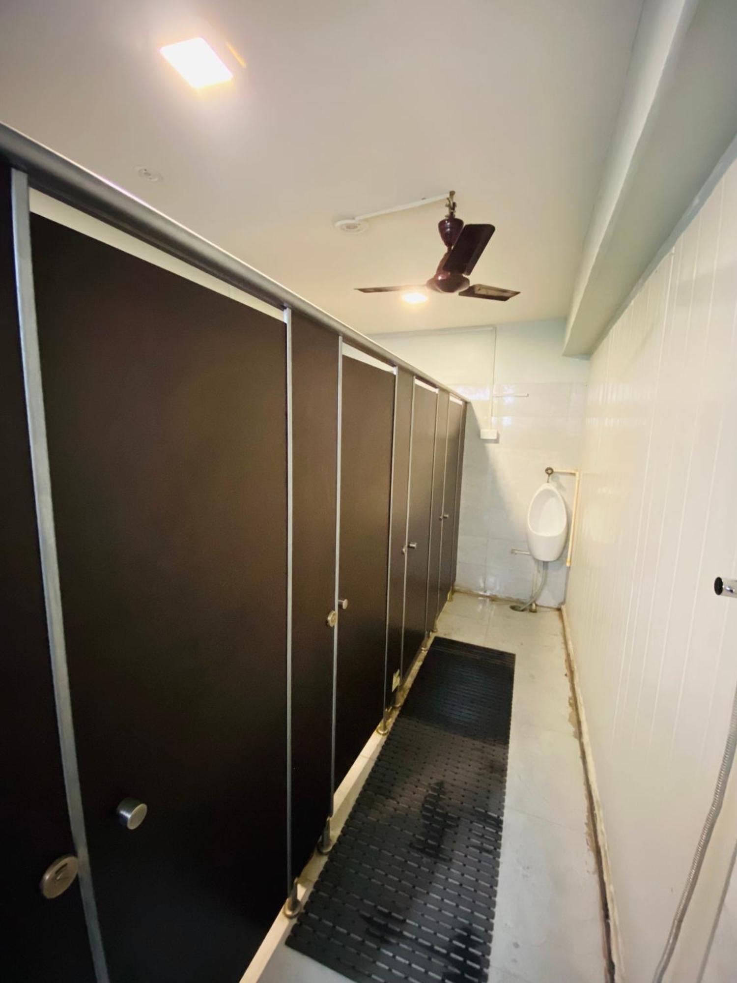 Ac Hostel