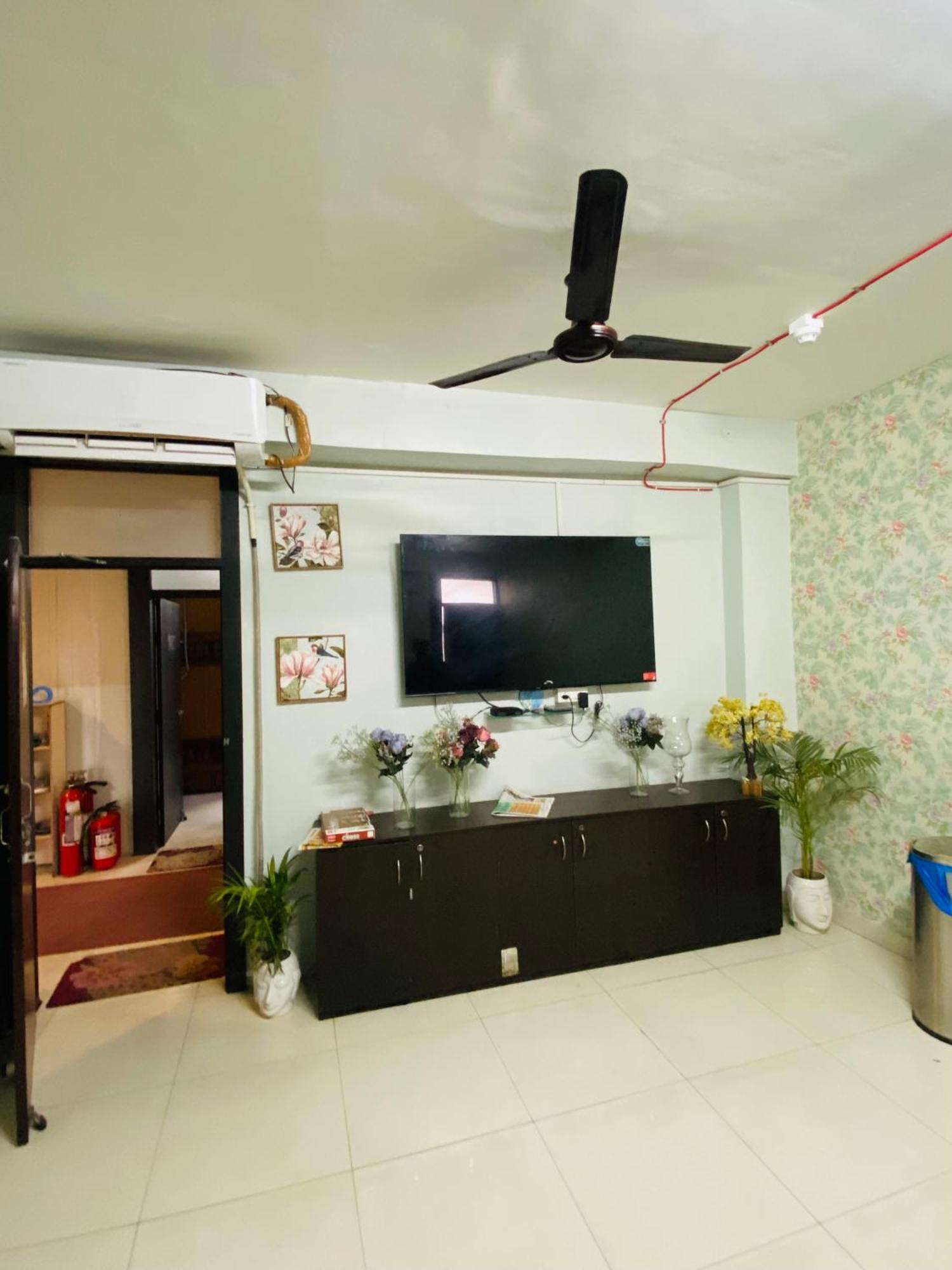 Ac Hostel