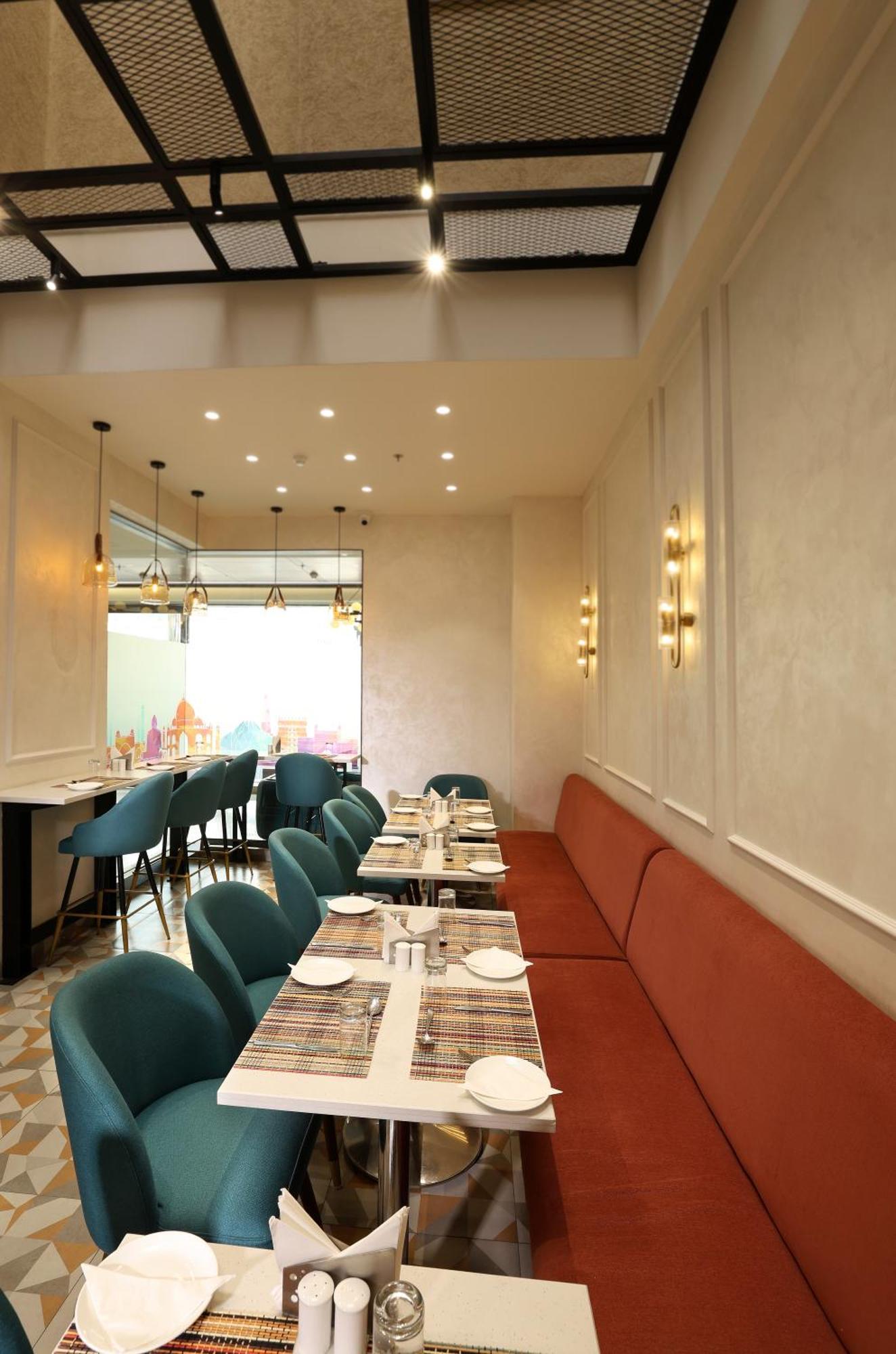 Indus Biznotel Nova Deli