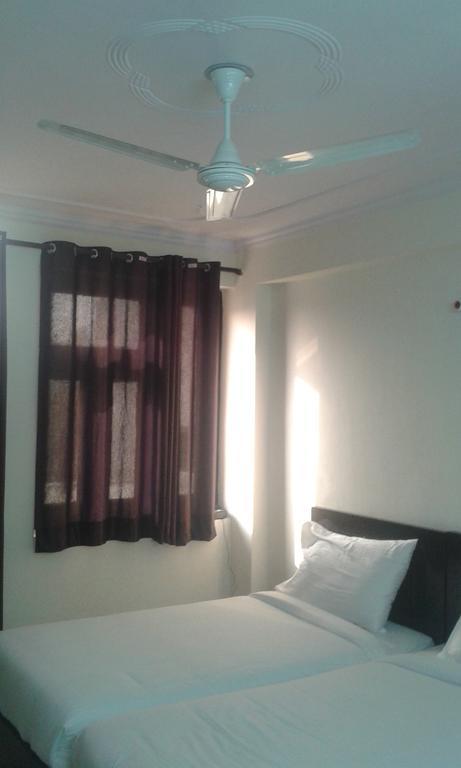 Charanpahari Hotel