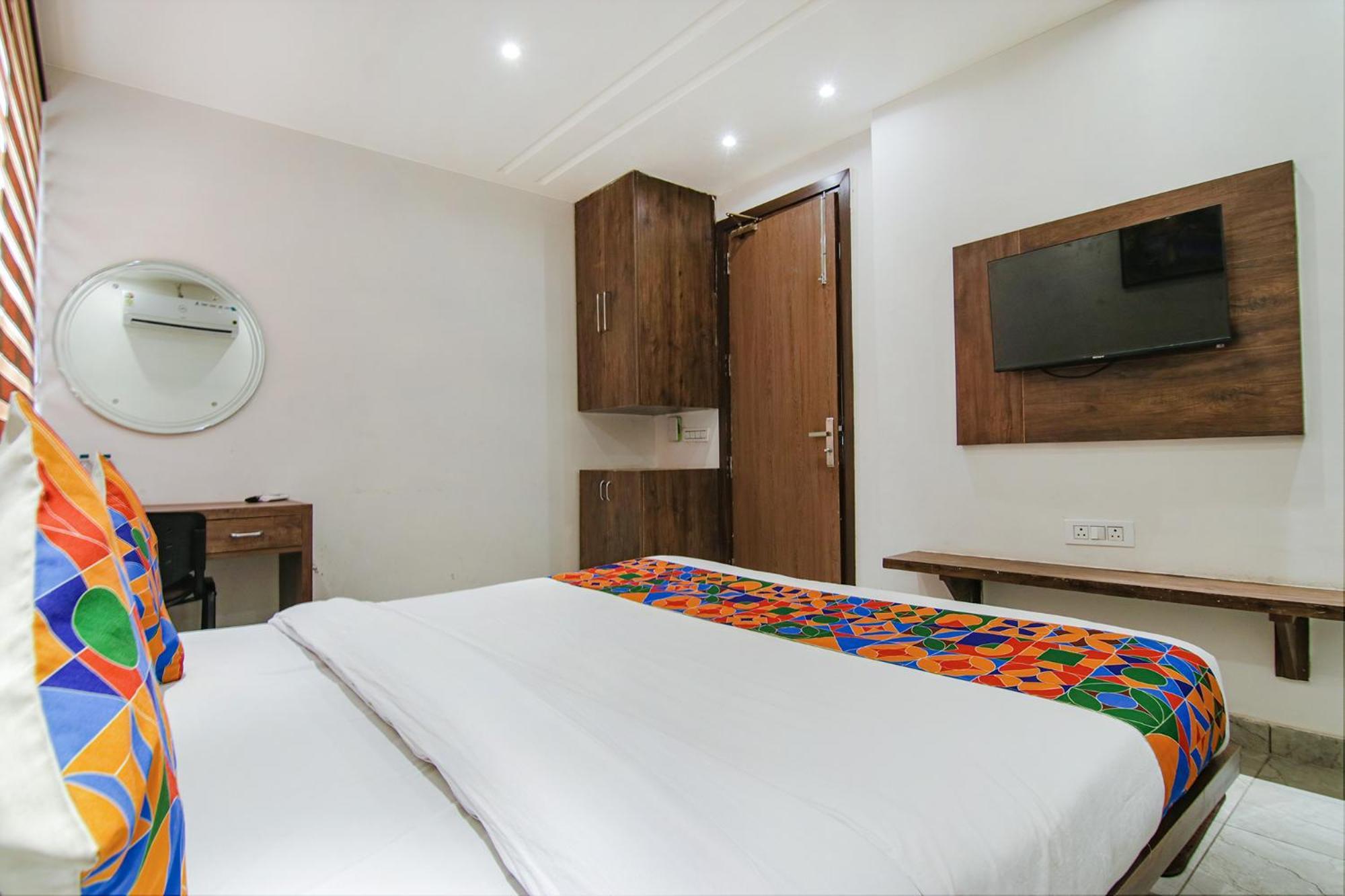 Hotel Fabhotel Moro Rohini Sector 4
