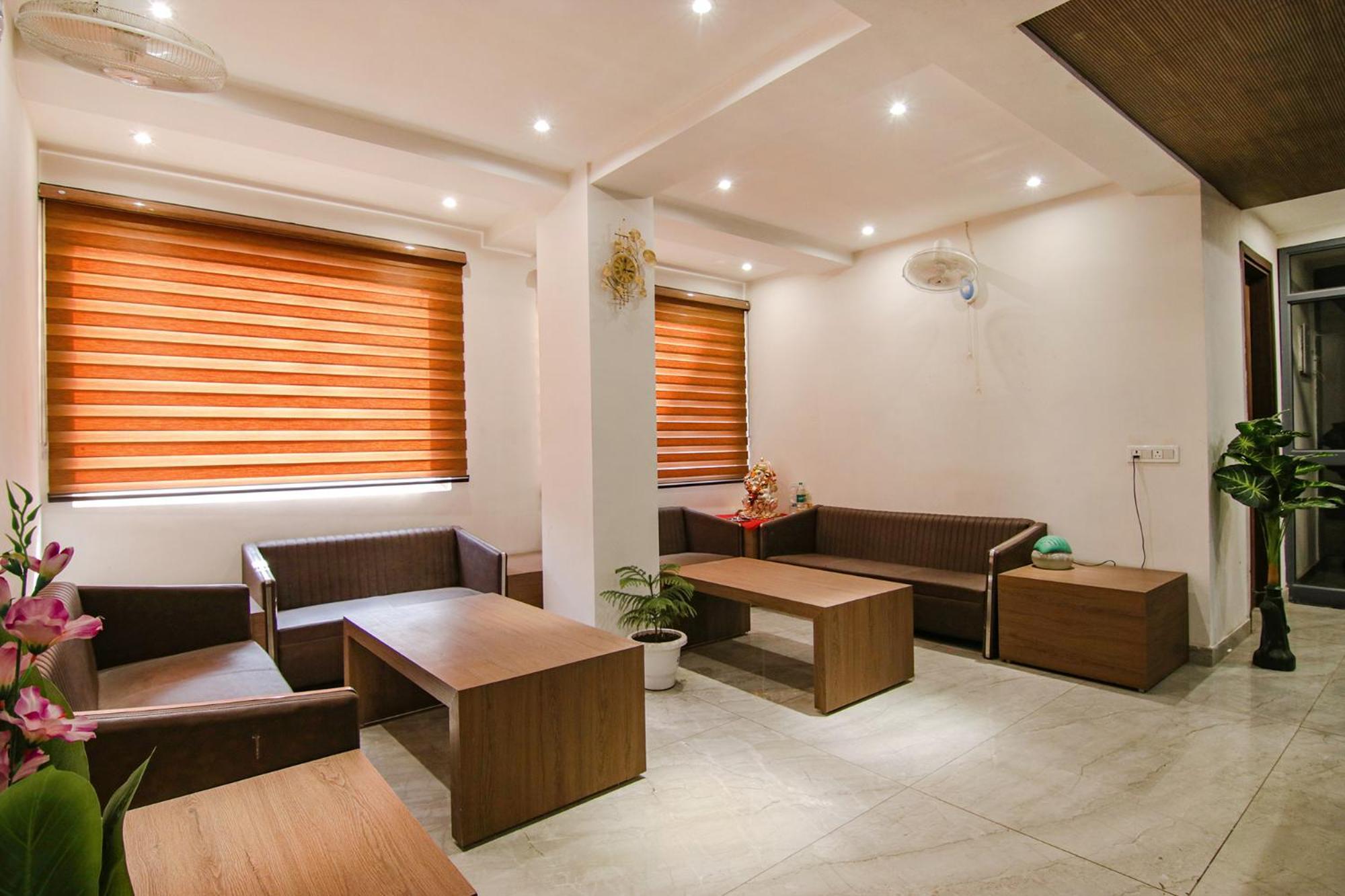 Hotel Fabhotel Moro Rohini Sector 4