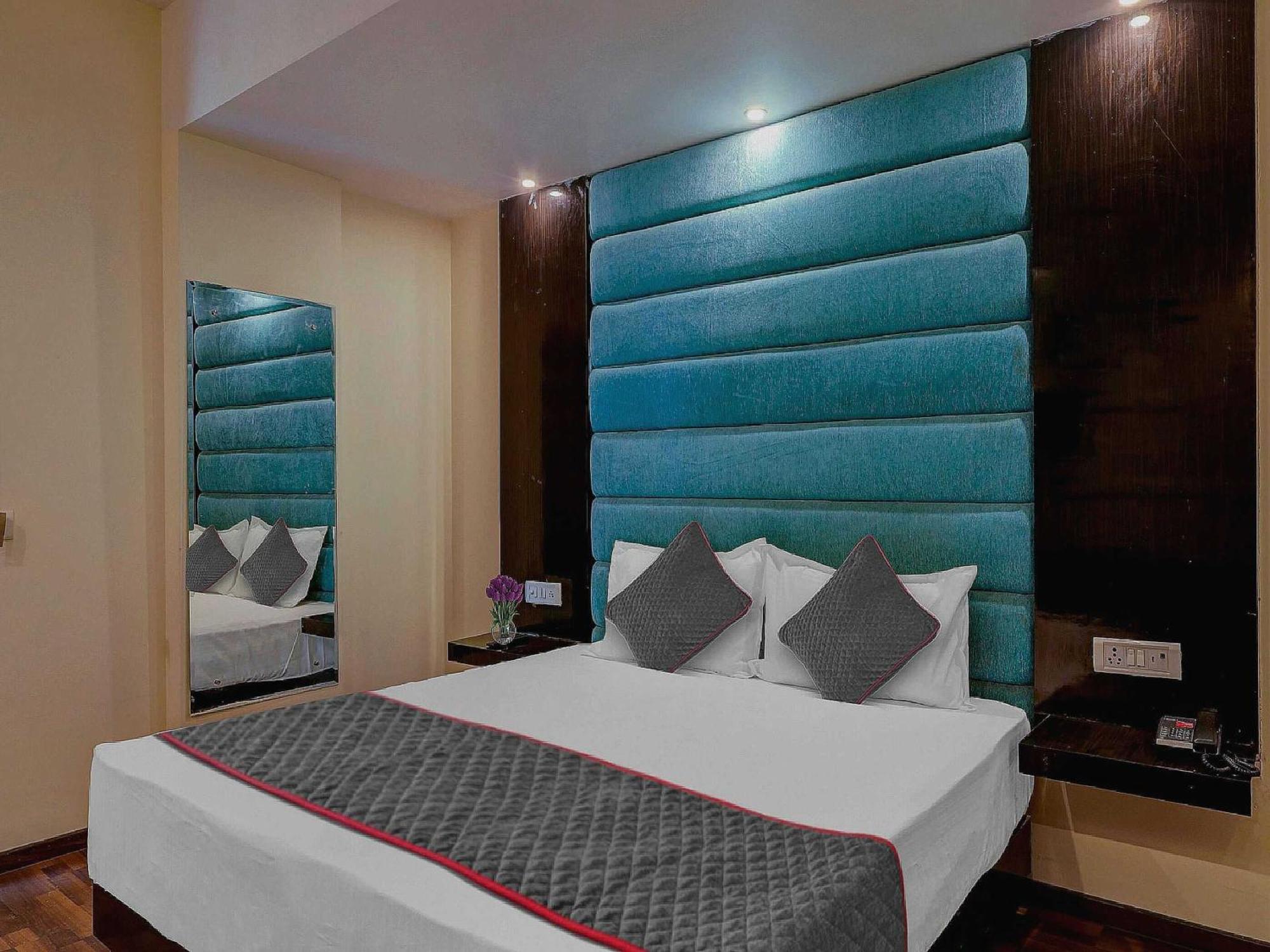 Hotel Townhouse Golden King