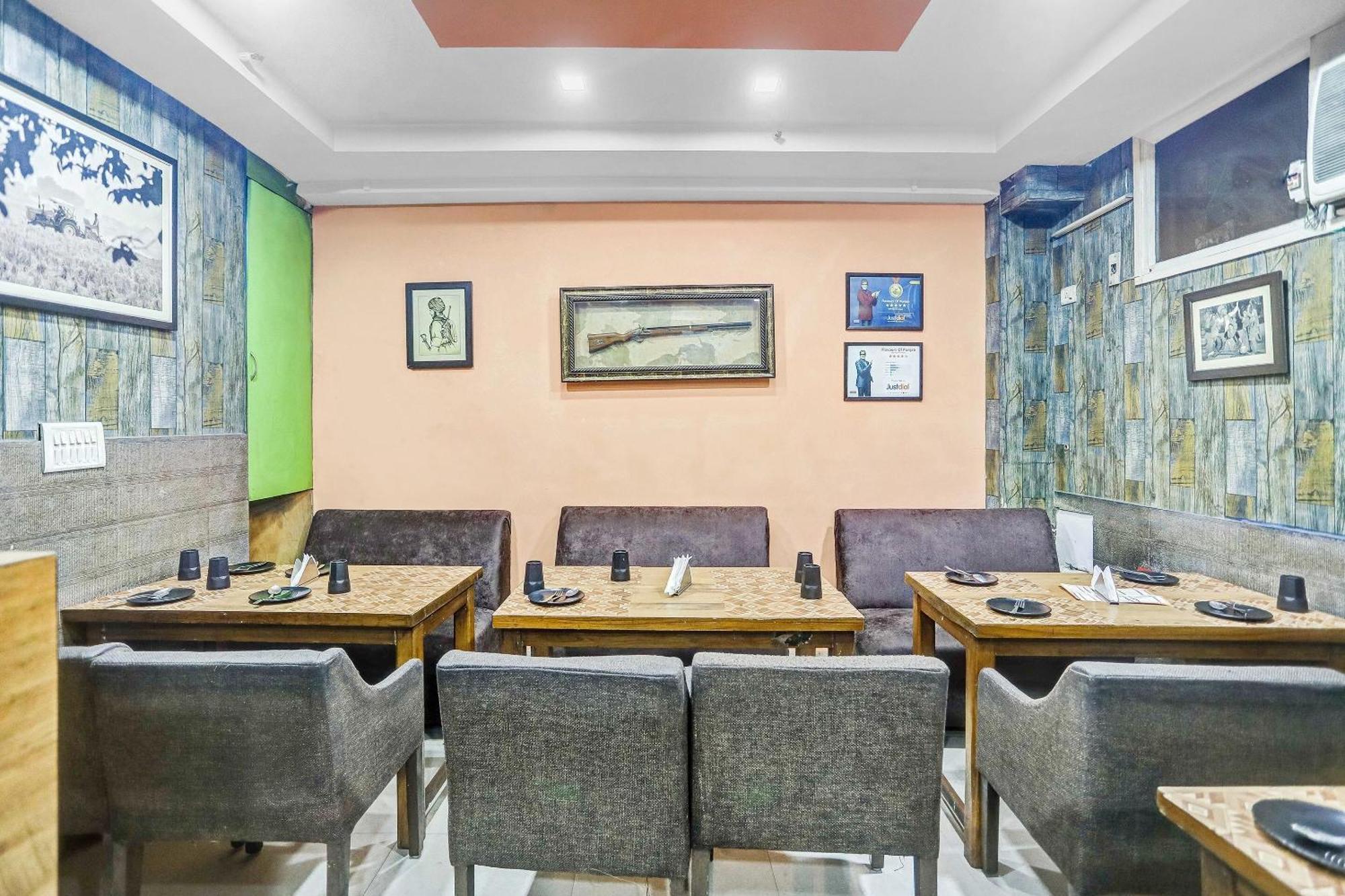 Hotel Collection O Iconic Residency Near Gurudwara Shri Bangla Sahib