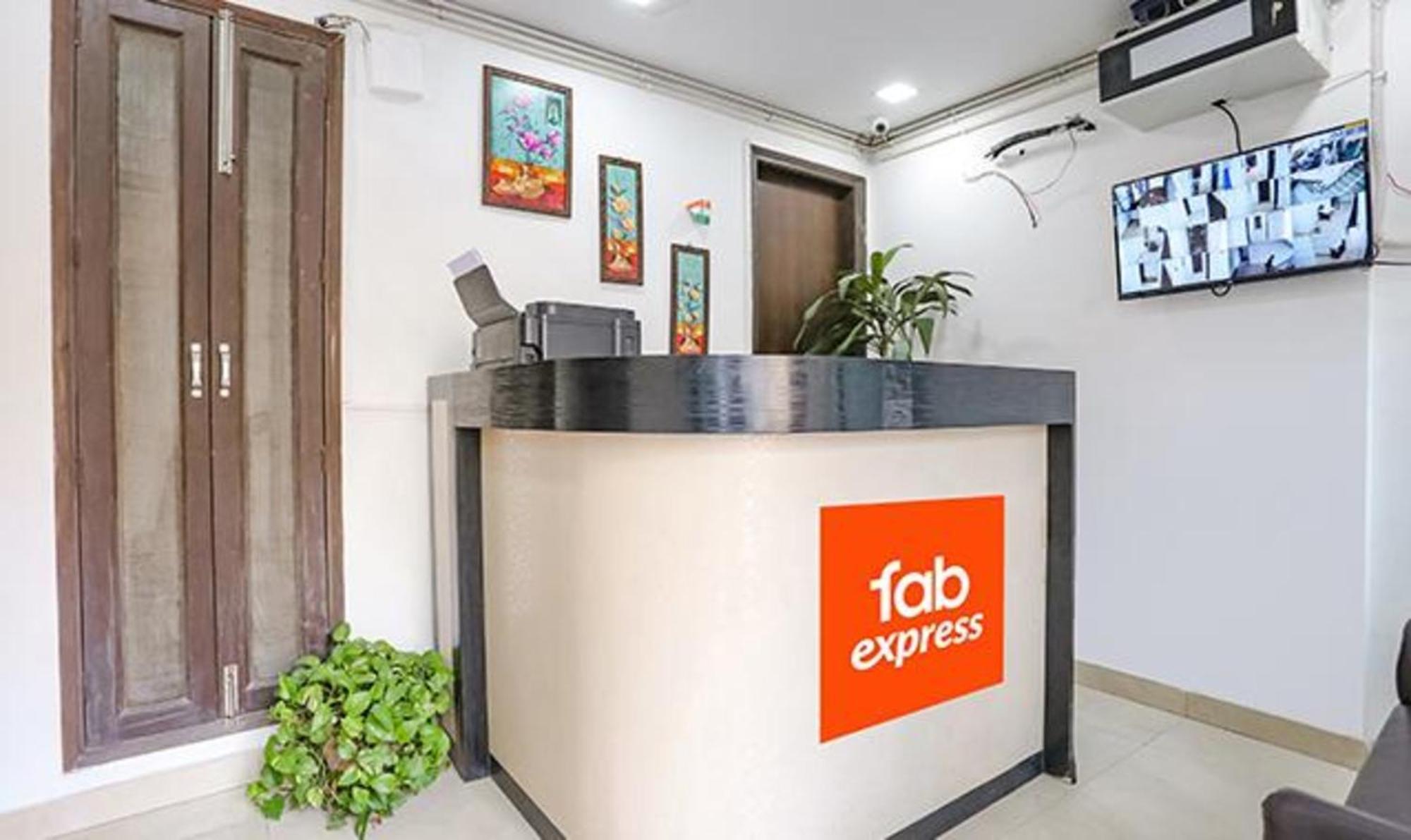 Fabexpress Premium I 3* New Delhi
