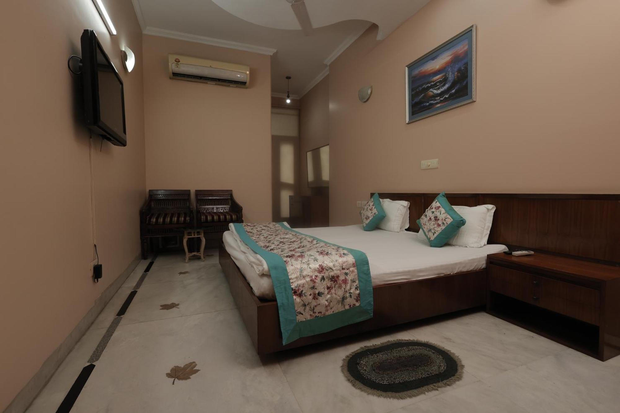 Ss Residency New Delhi