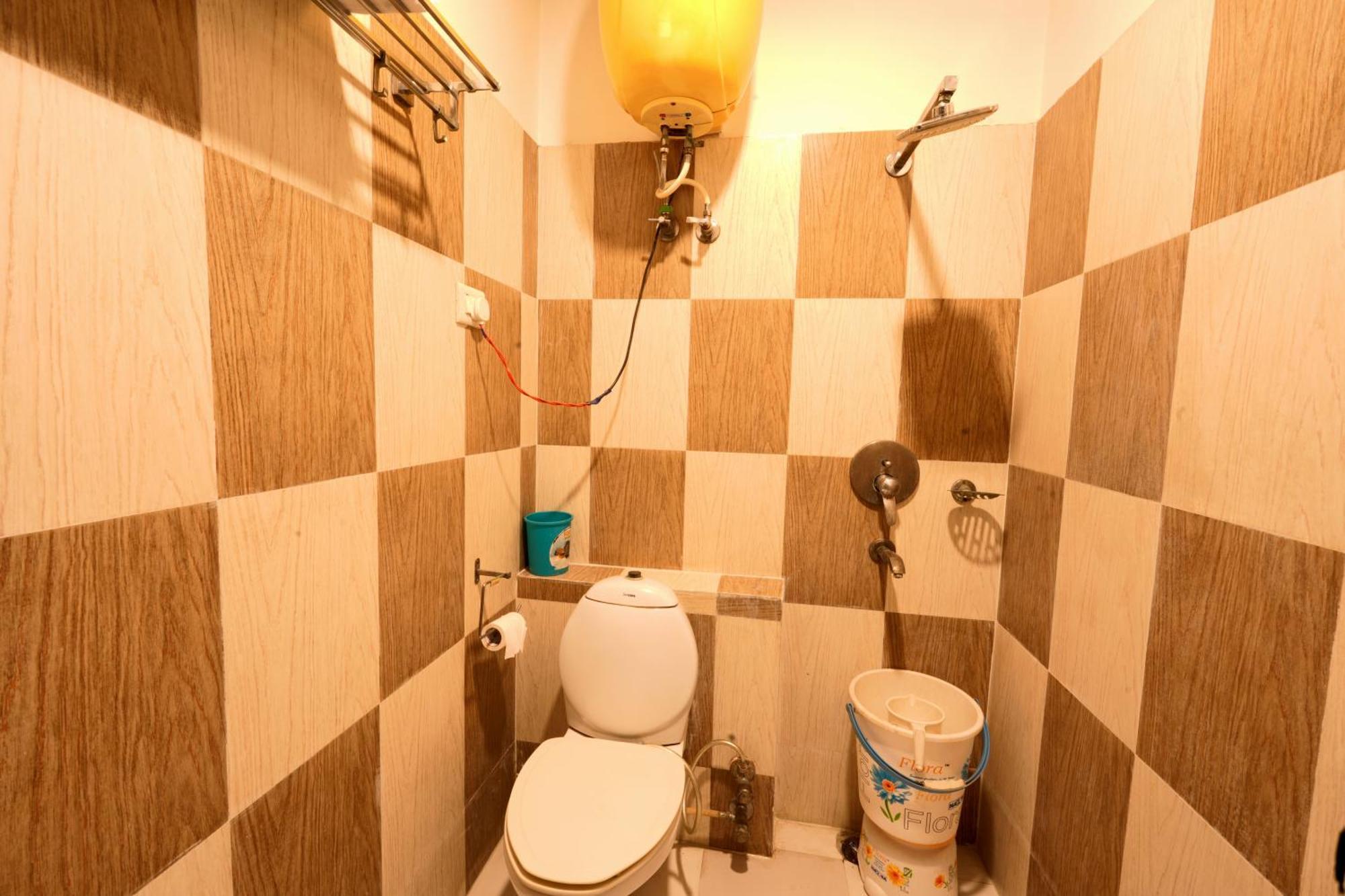 Hotel Oppera Mahipalpur - Delhi Airport