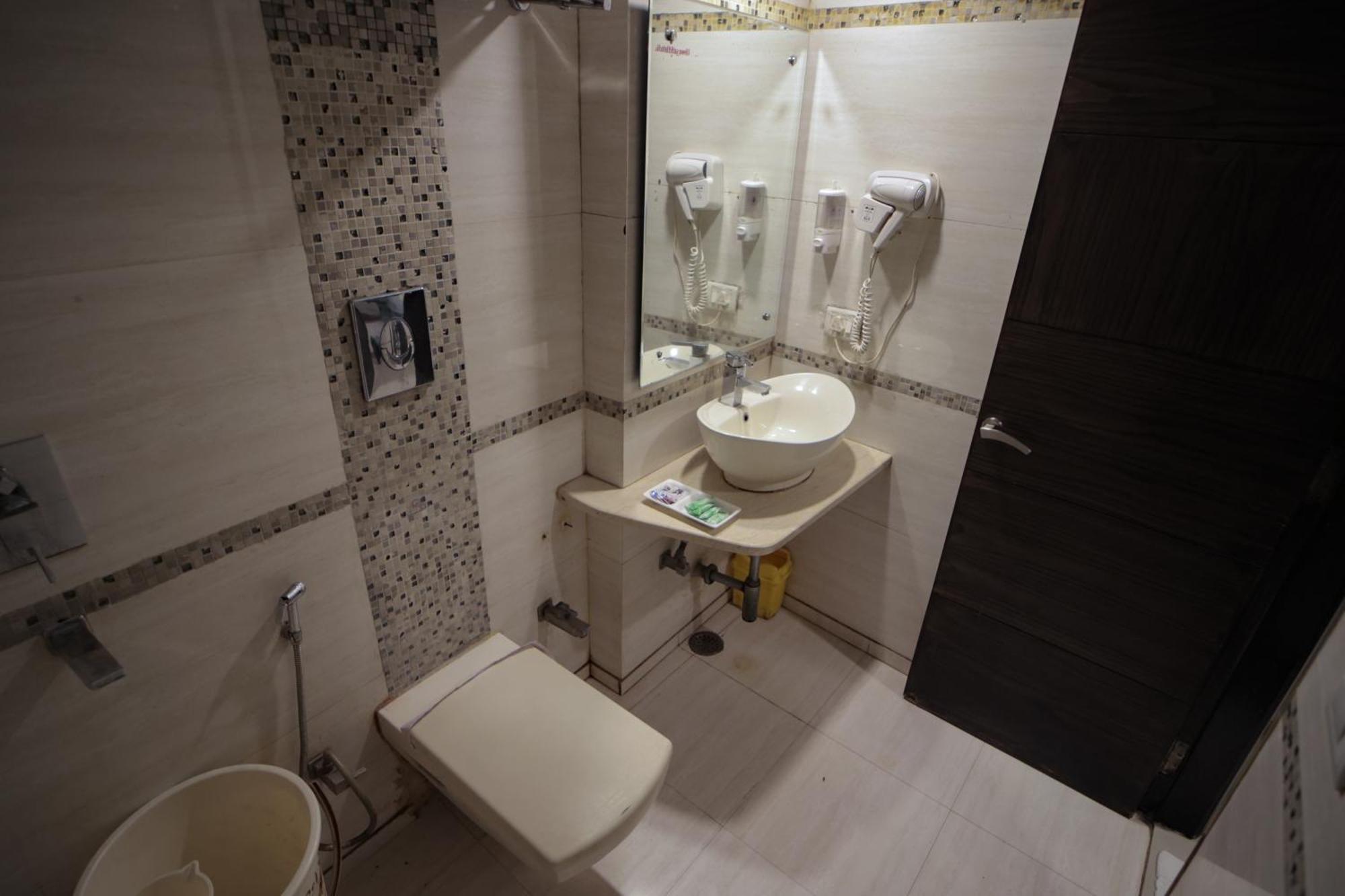 Hotel Well Dx New Delhi