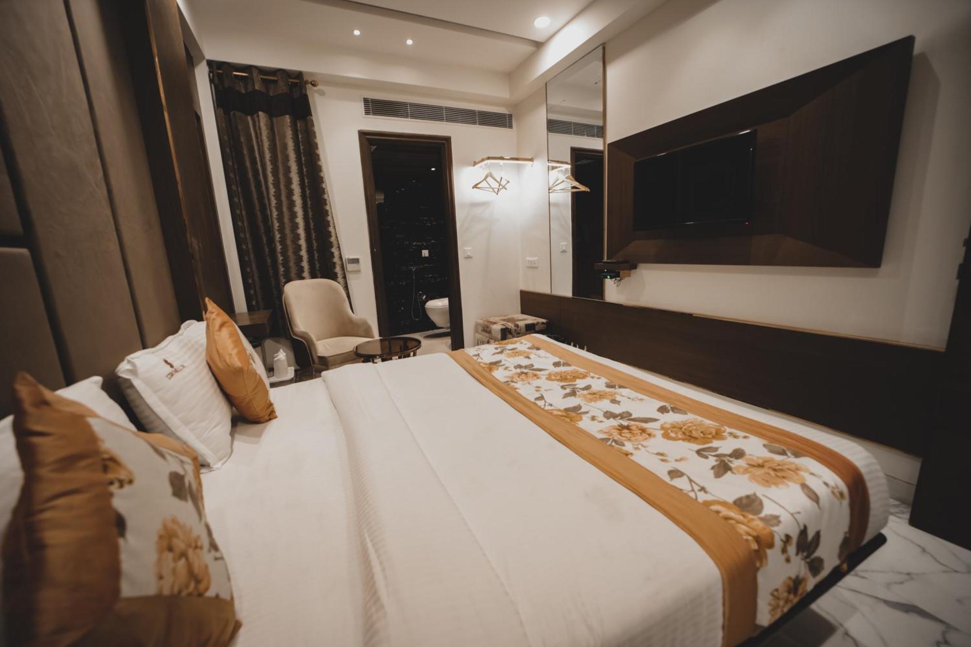 Well Dx Hotel New Delhi