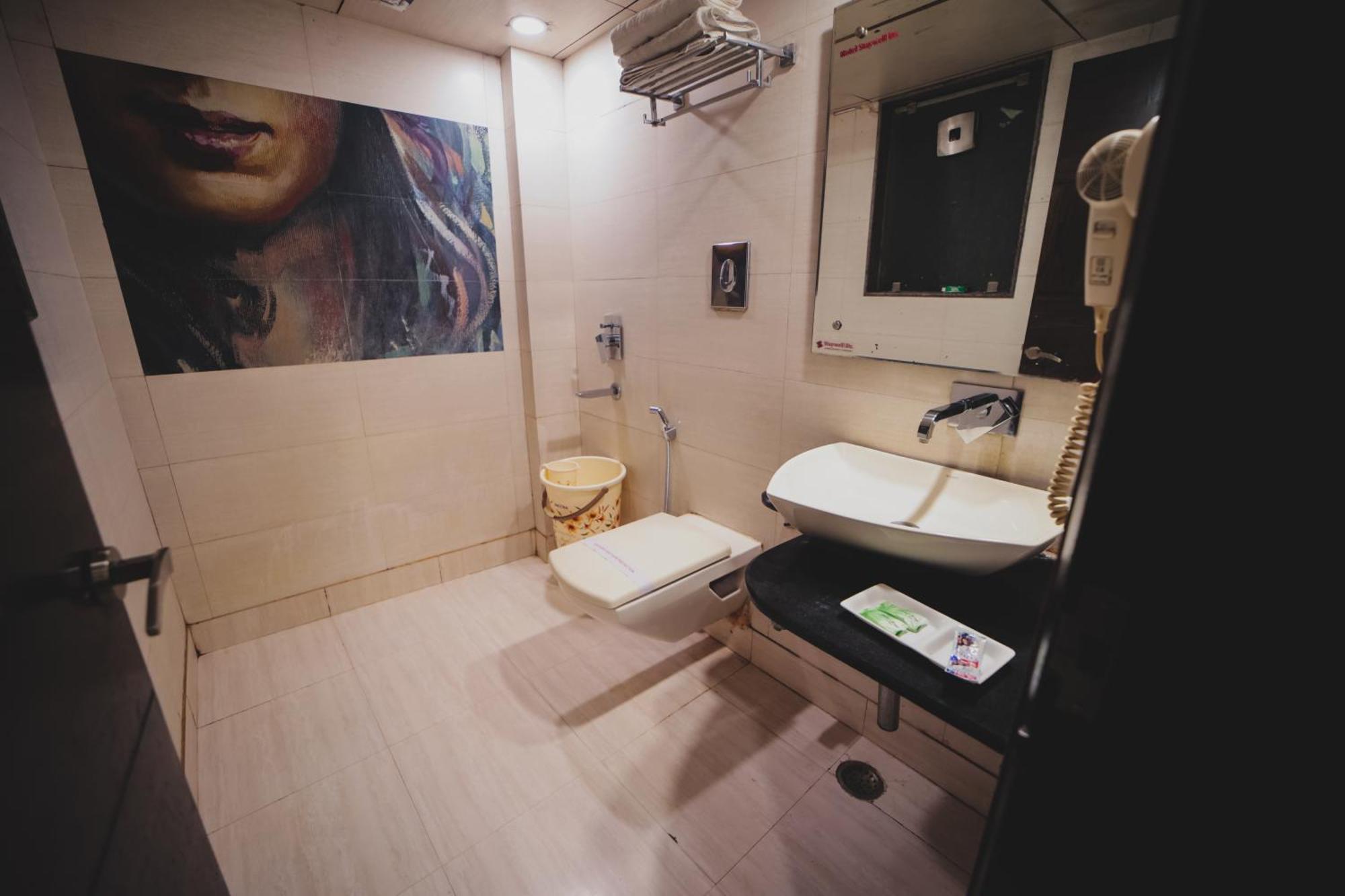 Hotel Well Dx New Delhi