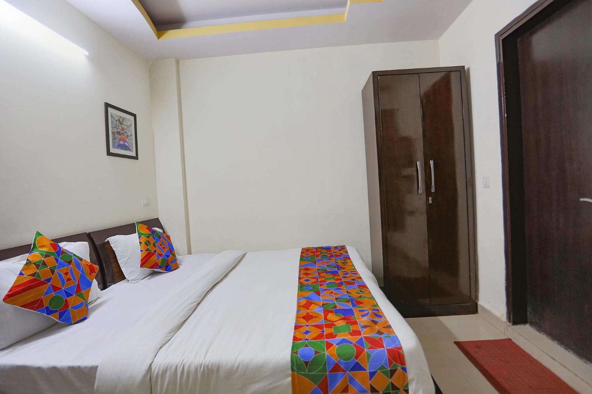 Hotel The Eden Near Okhla New Delhi