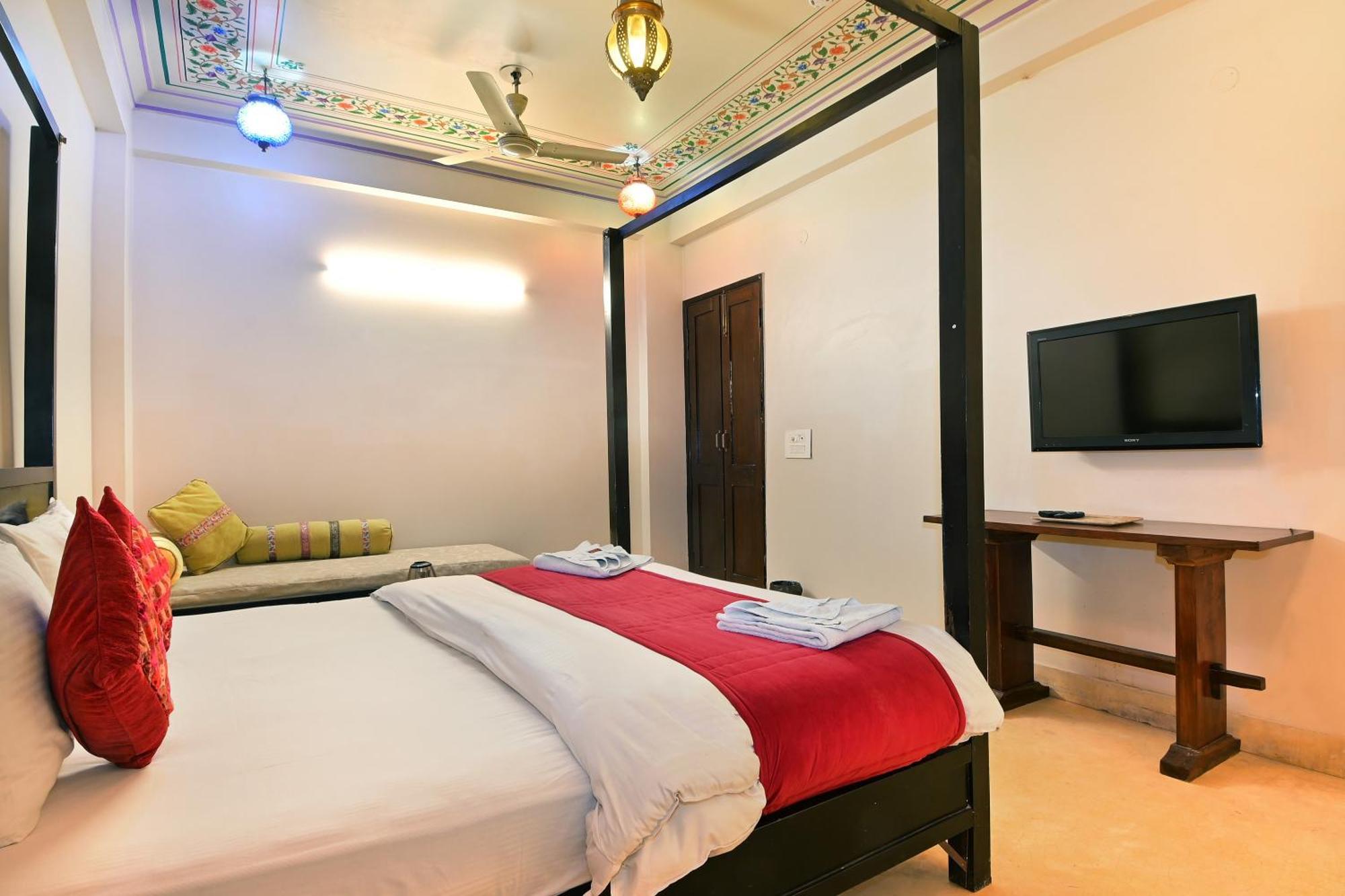 Hotel Jyoti Mahal - A Heritage - New Delhi