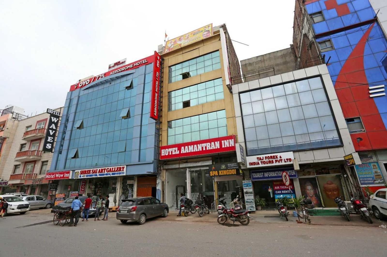 Oyo Flagship Aamantran Hotel