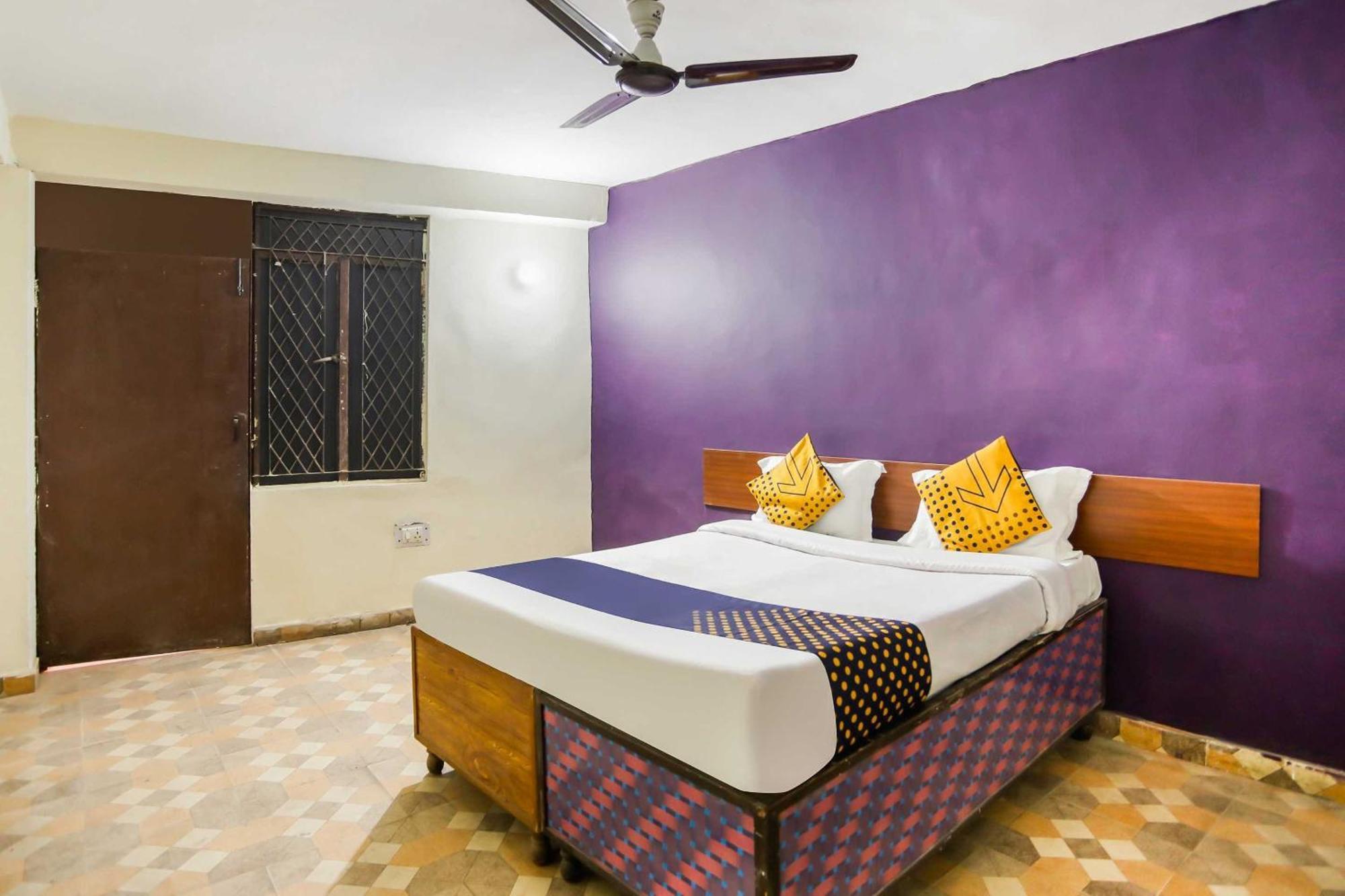 Hotel Spot On Harry's 1 Near Select Citywalk Mall