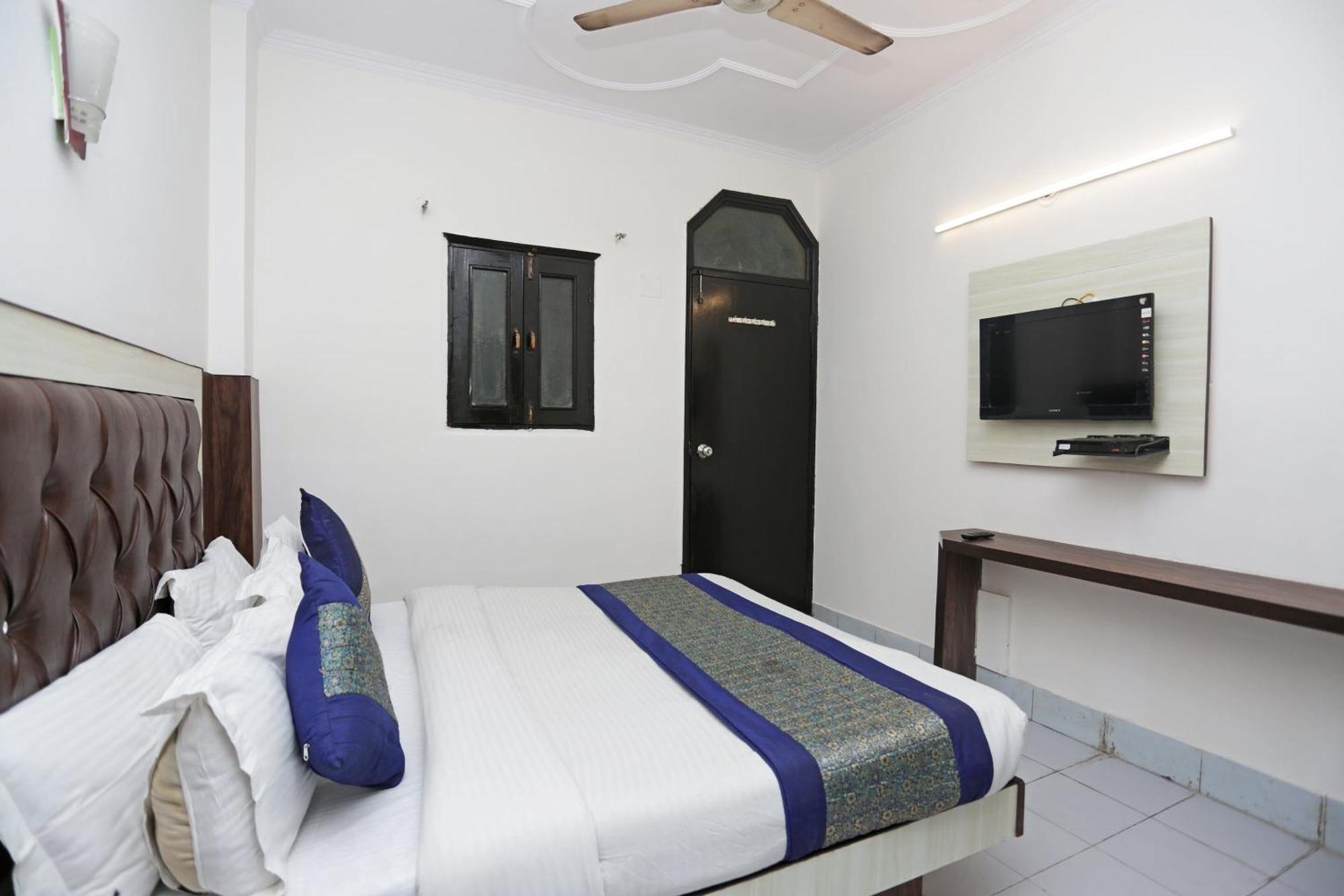 Flagship Hotel International Neelam Suites Near Jama Masjid New Delhi